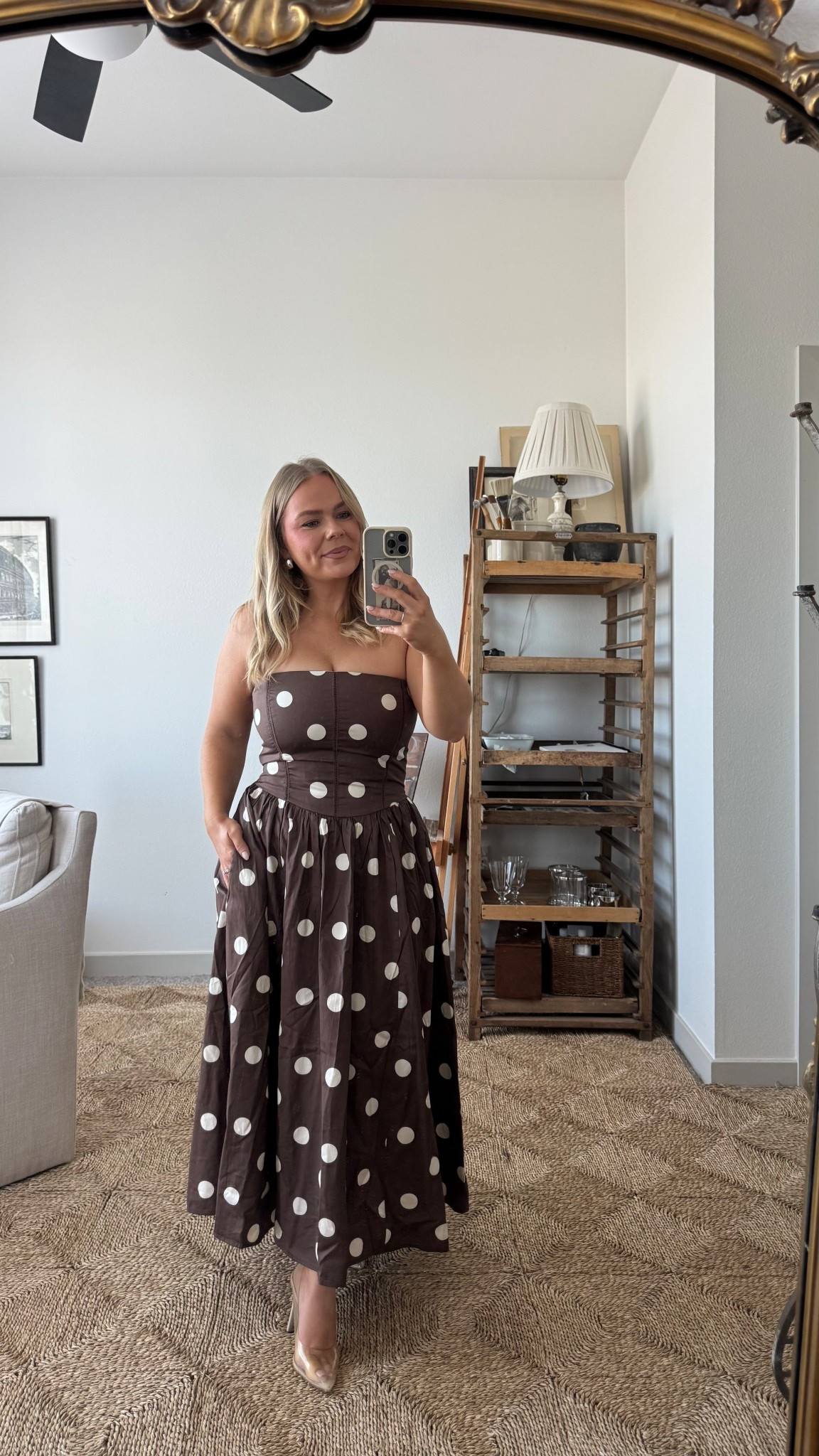 Abercrombie Spring Sale! Use code “AFLTK” for 25% off! I’m wearing sis M in th dress. If you’re busty it’s slightly tight in bust area but I would not size down. @abercrombie #abercrombiepartner