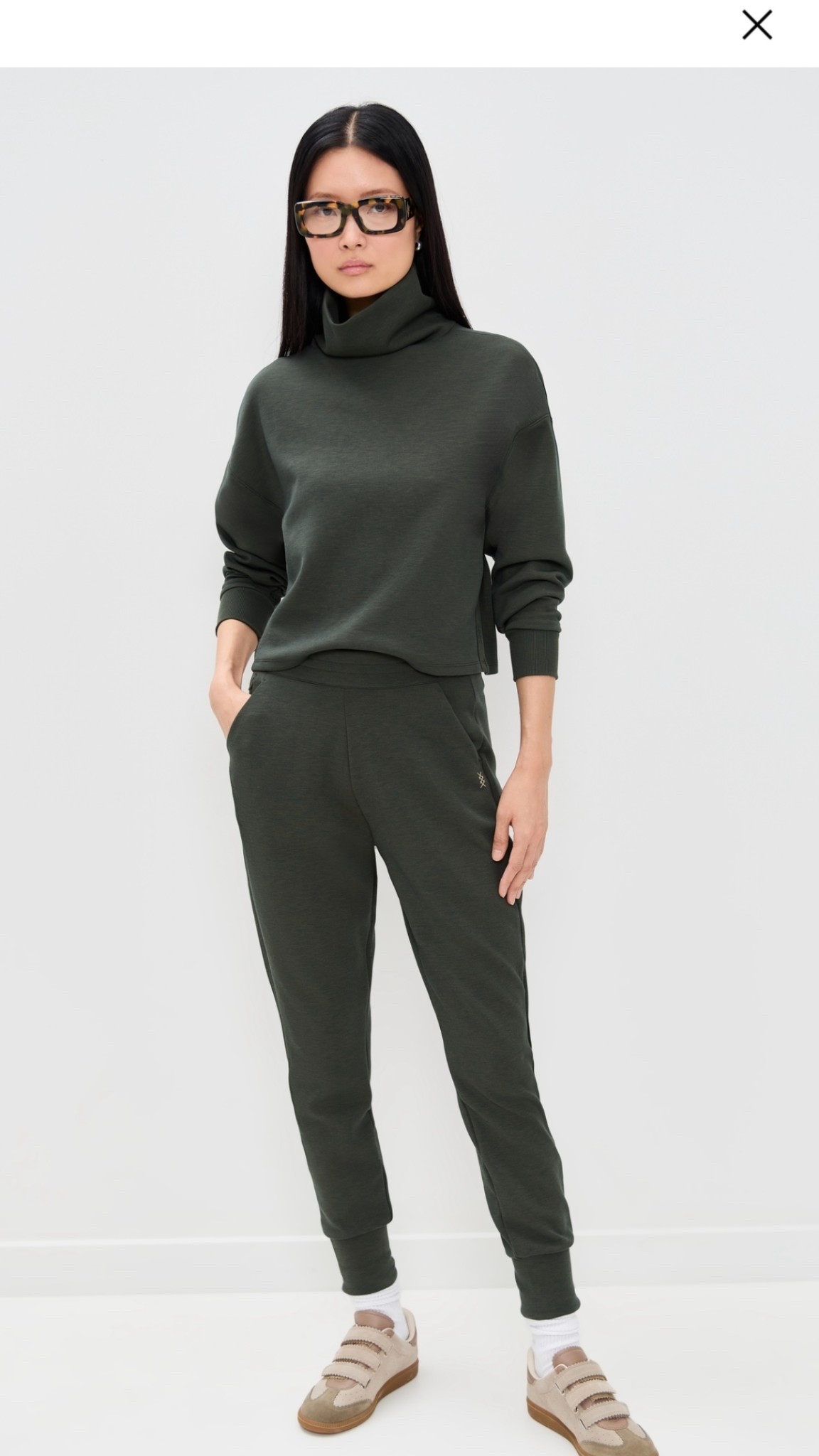 Love these sets from @rhone. I just ordered one 

#LTKmorningroutine #LTKHoliday #LTKGiftGuide