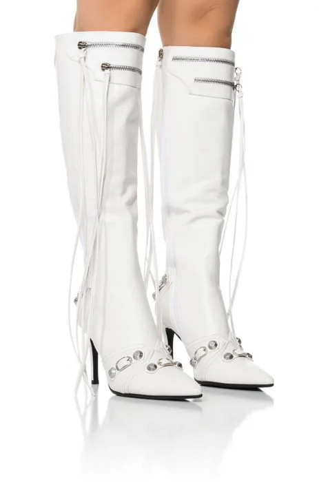 AZALEA WANG JUST FOR YOU STILETTO BOOT IN WHITE | AKIRA
