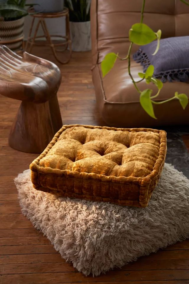 Ruthie Velvet Floor Pillow | Urban Outfitters (US and RoW)