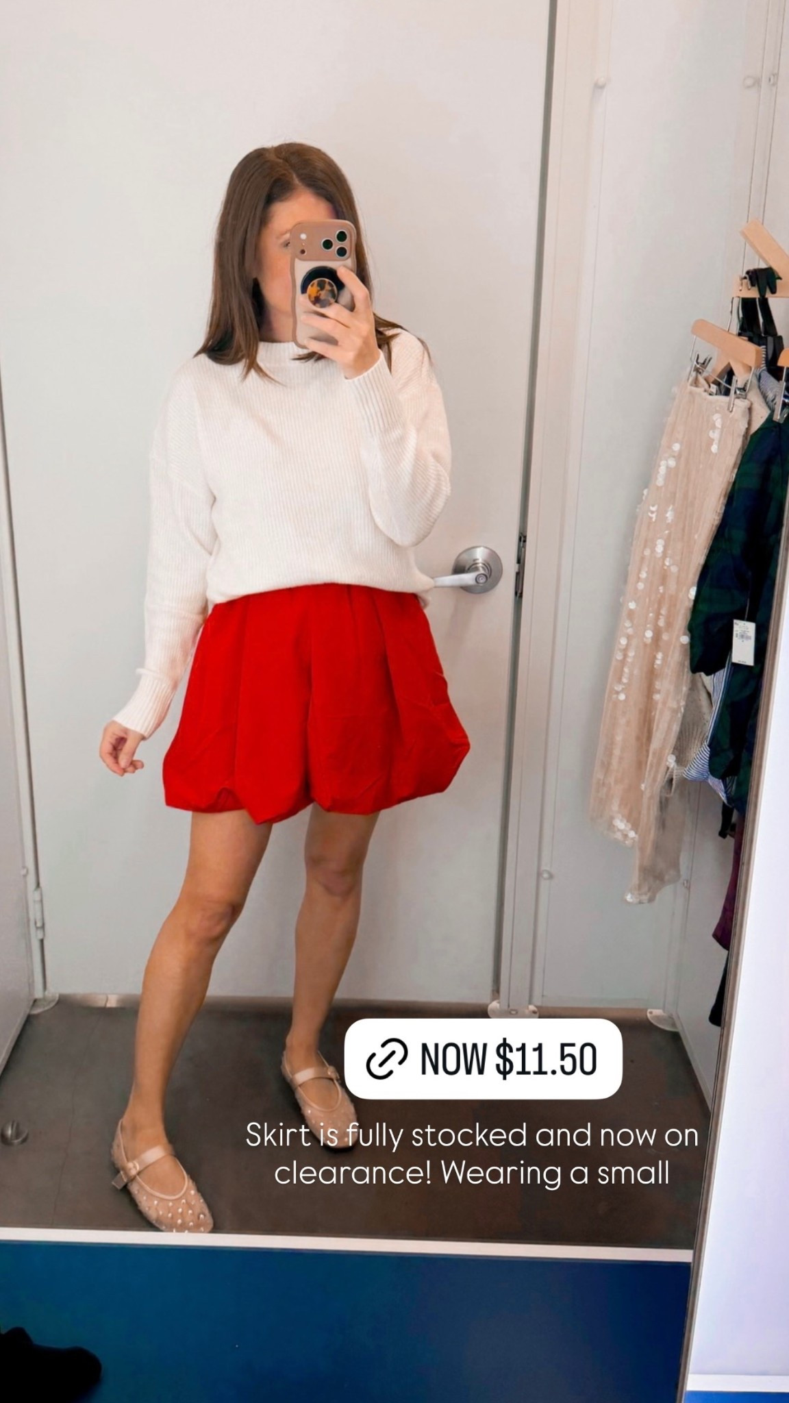 Skirt is fully stocked and now on clearance! Wearing a small @oldnavy