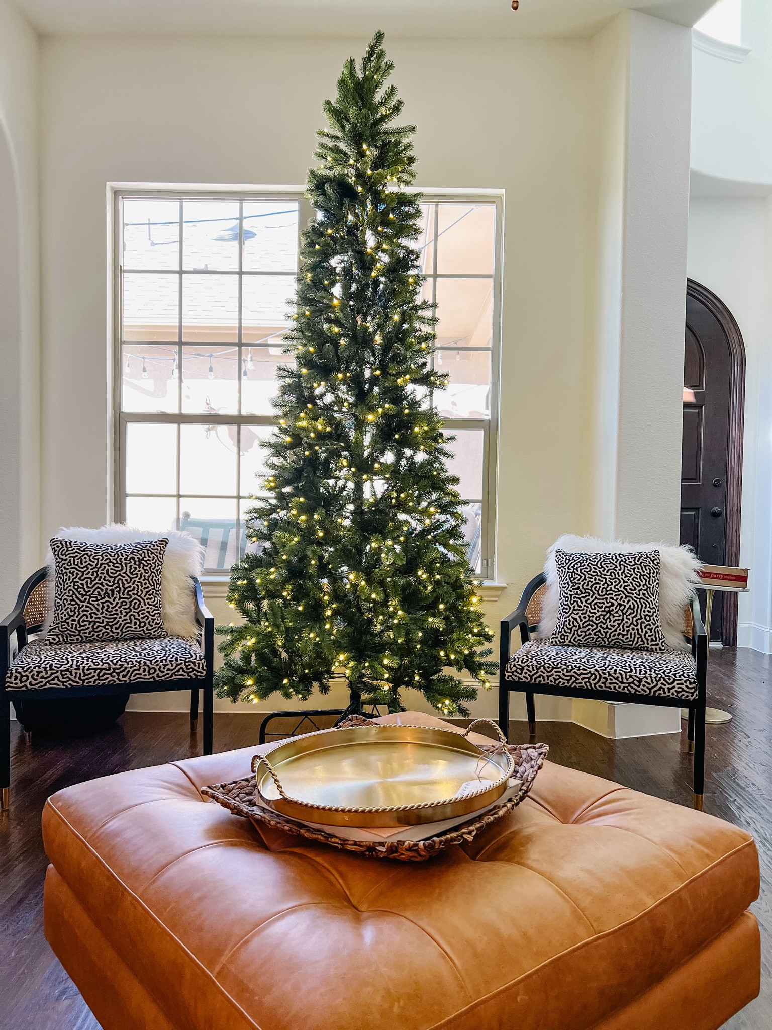 Loving my new 9’ LED Christmas tree that took less than 5 minutes to put together. And it’s on sale!! 

#LTKSeasonal #LTKsalealert #LTKhome