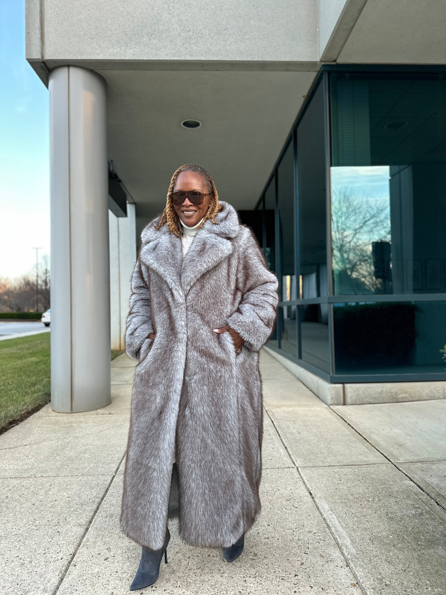 Grey silver faux fur coat 

#LTKSeasonal #LTKMidsize #LTKOver40