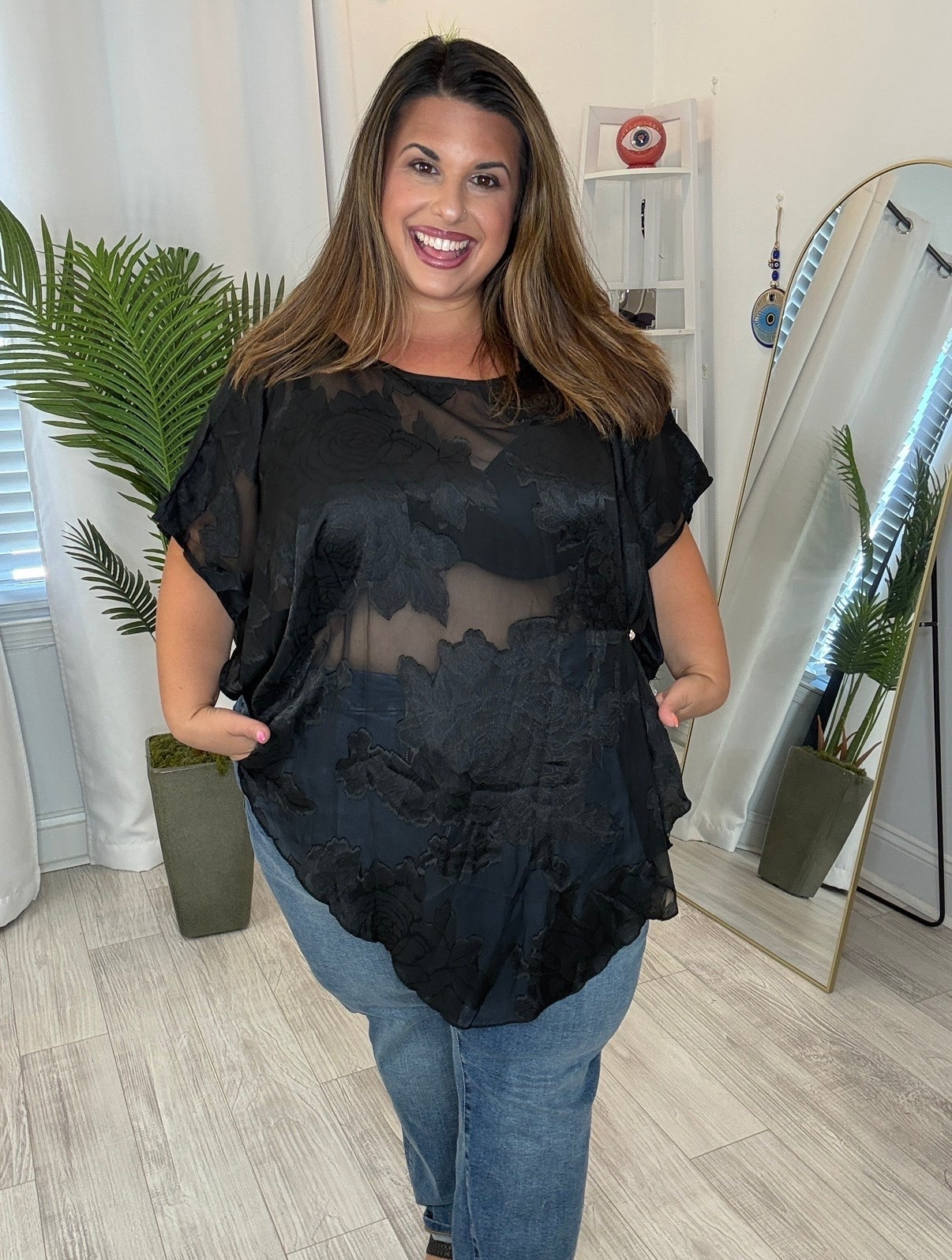 This top can be worn with or without a tank underneath depending on your vibe.

#LTKPlusSize #LTKOver40