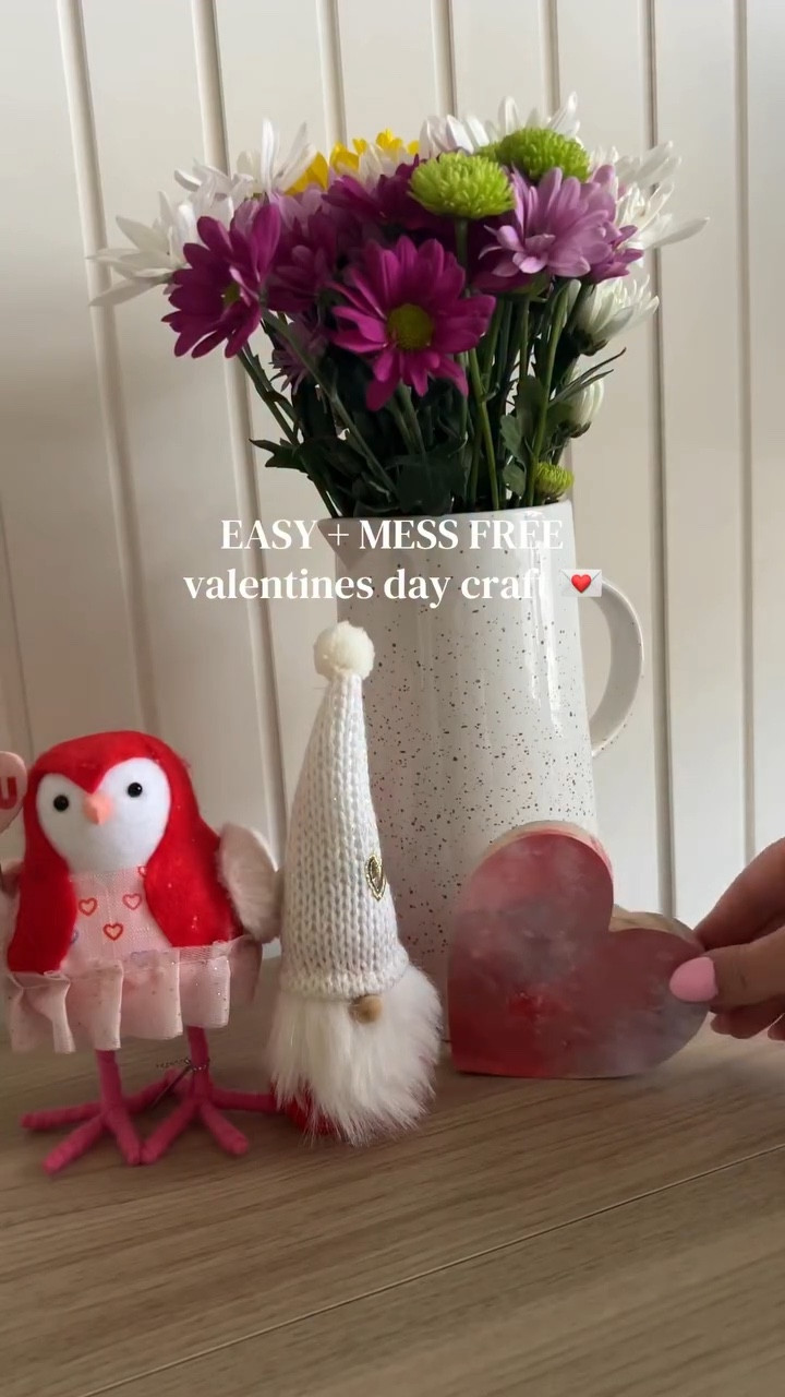 these ziploc crafts have become some of my favorite! I’ve been doing them with 🐝 boy since his first Halloween + they are a hit 🎨 

can’t wait to start introducing these to em baby when he can sit up in his high chair 🥹

#valentinesdaycraft #babyactivities #toddleractivities #sensoryplay #messfreecraft

#LTKmomlife #LTKKids #LTKValentine