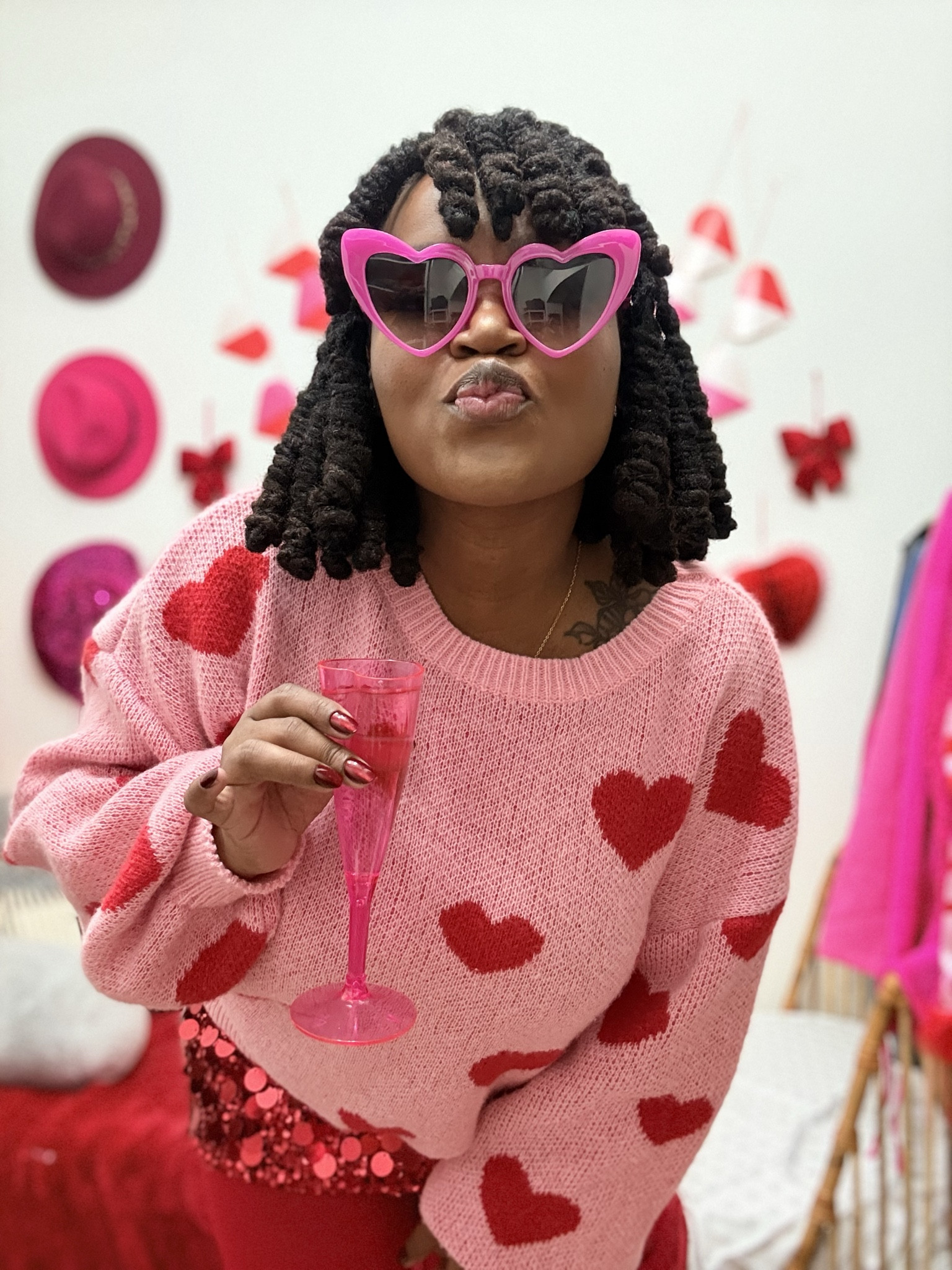 Must-have Valentine’s Day sweaters 💕✨
Soft, cozy, and perfect for everyday February outfits — easy to style with denim, leggings, or dressed up for date night.
I linked all my favorite Valentine’s sweater finds on LTK so you can grab the cutest ones before they sell out.

#valentinessweaters #valentinesdaystyle #februaryfashion #cozystyle #holidayfashion #LTKfashion #LTKfinds #LTKsale #shoppingfavorites #onlineshopping #valentinesvibes #ShoppingWithPriiincesss #Atlantamom #AtlantaCreator #Atlantacontentcreators

#LTKMidsize #LTKSaleAlert #LTKSeasonal