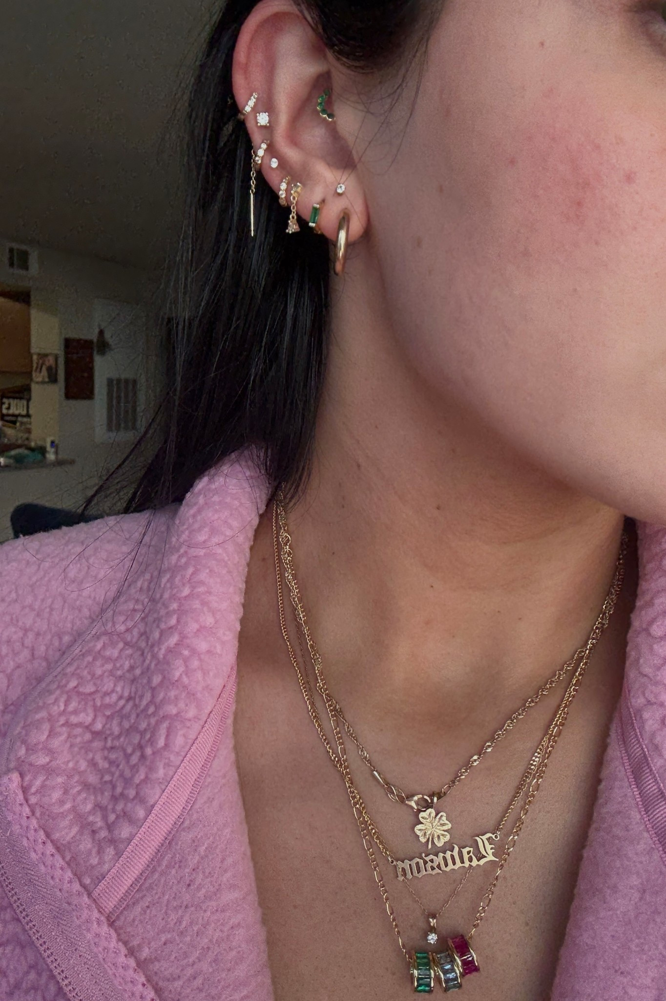 Today's neck and ear stack

#affordablejewelry #finejewelry
#14kgoldnecklace #jewelryinspo #necklaces #necklaceinspo #necklacestack #earrings #earringstack #jewelry #earringinspo #jewelryinspo #jewelrystack 