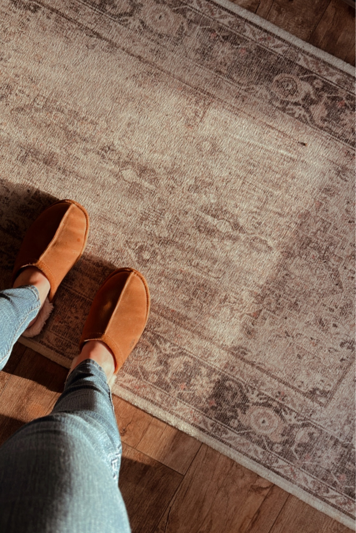 SUN + UGGS —

These uggs are on sale right now too! 

Ruggable, entryway rug, runner, washable rug, ugh, slippers

#LTKunder100 #LTKGiftGuide #LTKsalealert