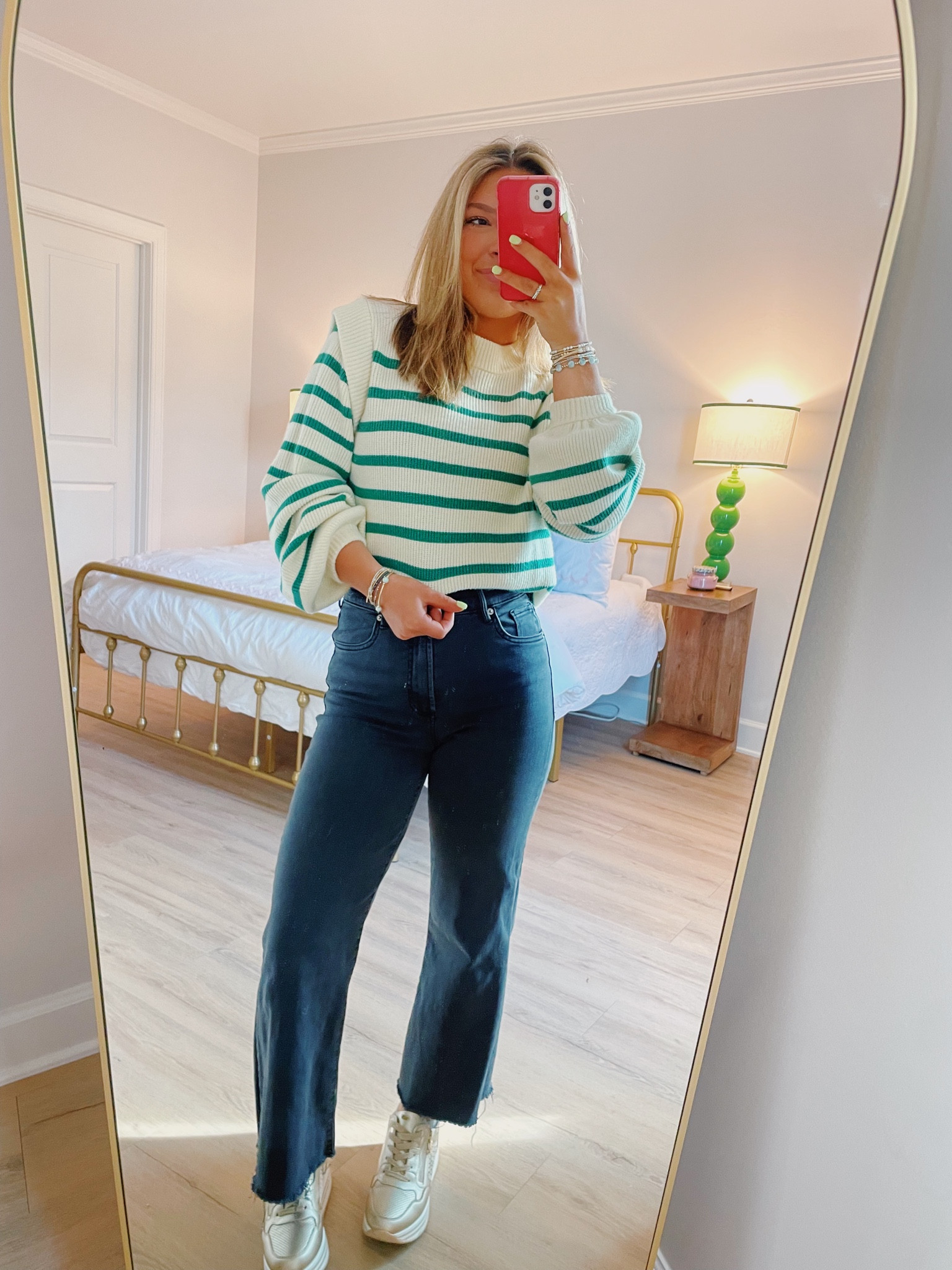 in loveee with this sweater 🤎🤎
linked the same style jeans but they don’t have the same color anymore!