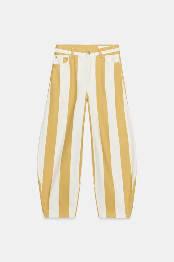 Model height: 178 cmZARA WOMAN COLLECTIONHigh-waist jeans with belt loops. Five-pocket design. Fe... | Zara UK