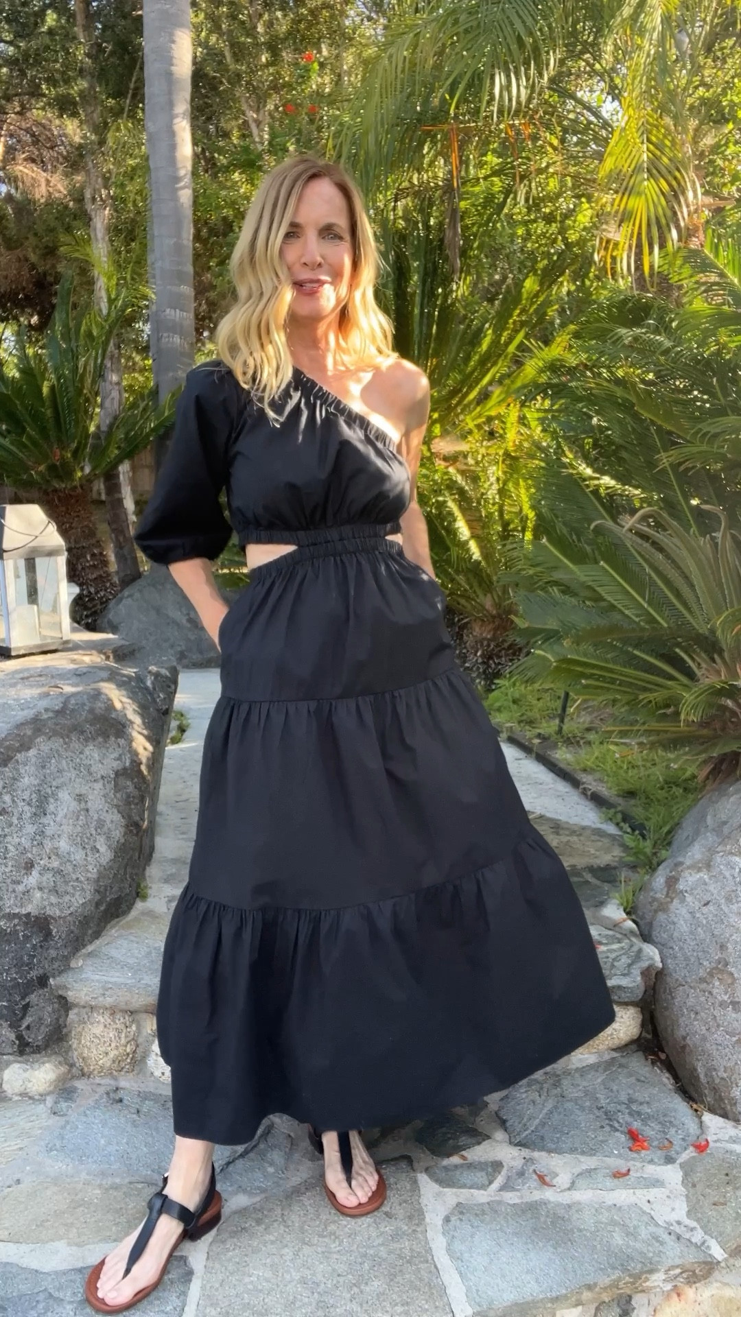 Gorgeous Black Summer Dress that is totally budget friendly but looks and feels high end! Comes in a bunch of colors!

#LTKVideo #LTKFindsUnder100 #LTKOver40