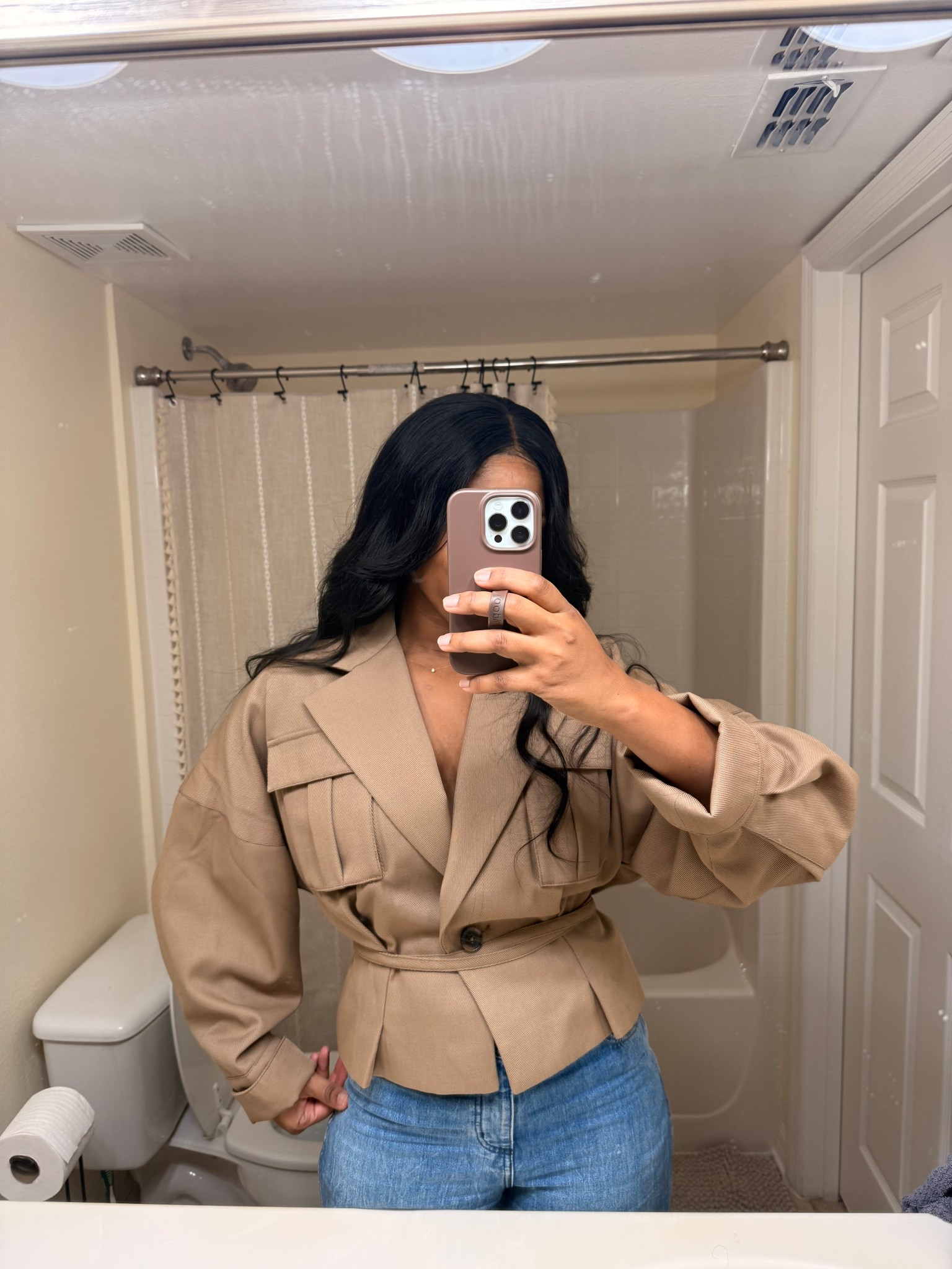 Finally got my hands on this jacket! It restocks regularly so join the waitlist and be ready to shop when you get the email! I’m wearing a size small and it fits. A medium would be a more oversized fit. 

#LTKgrwm #LTKWorkwear #LTKootd