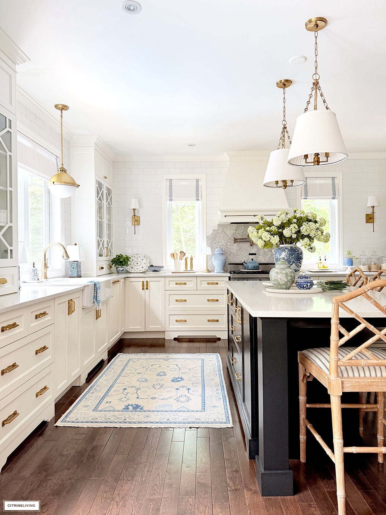 Chic simple kitchen decor with classic and timeless pieces

#LTKHome #LTKStyleTip