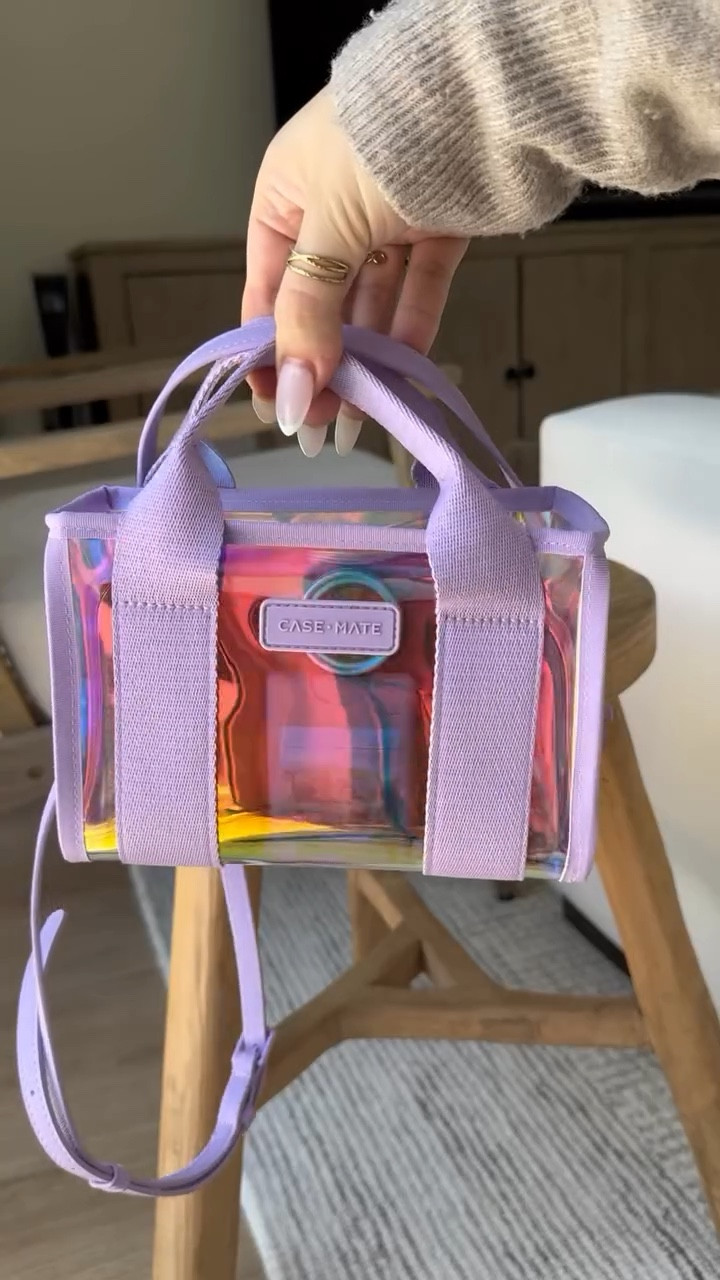 The perf stadium bag 🫧🧚‍♂️✨ Soo cute and holds a ton of essentials 🙌 
#asmr #asmrvideos #amazonfinds #aesthetics #aesthetic #stadiumbags #whatsinmybag #whatsinmypurse #packmybag #amazonfavorites

#LTKHome #LTKU #LTKFindsUnder50