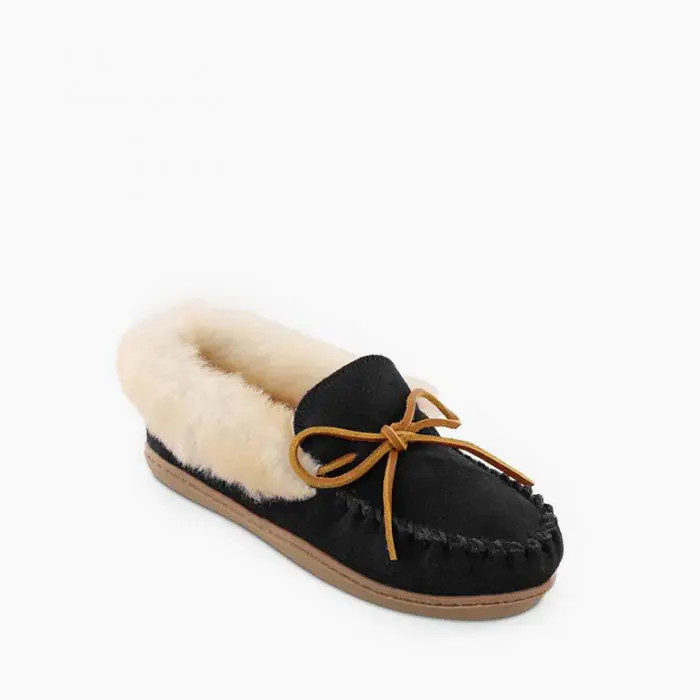 Alpine Sheepskin Moc | Minnetonka Moccasin