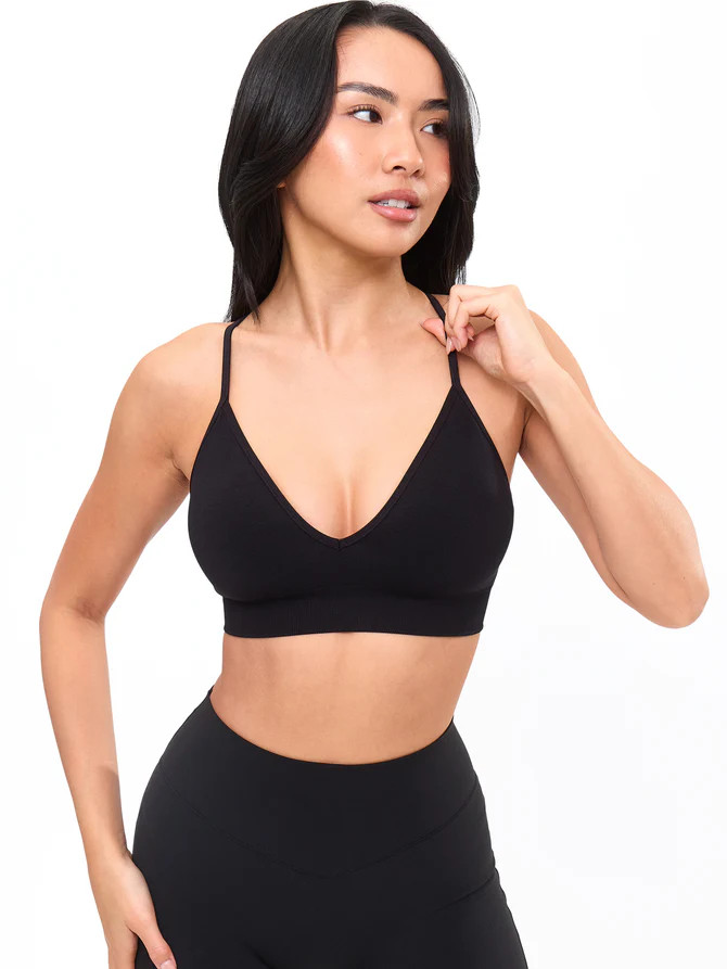 Plunge Seamless Sports Bra - Black | Buffbunny