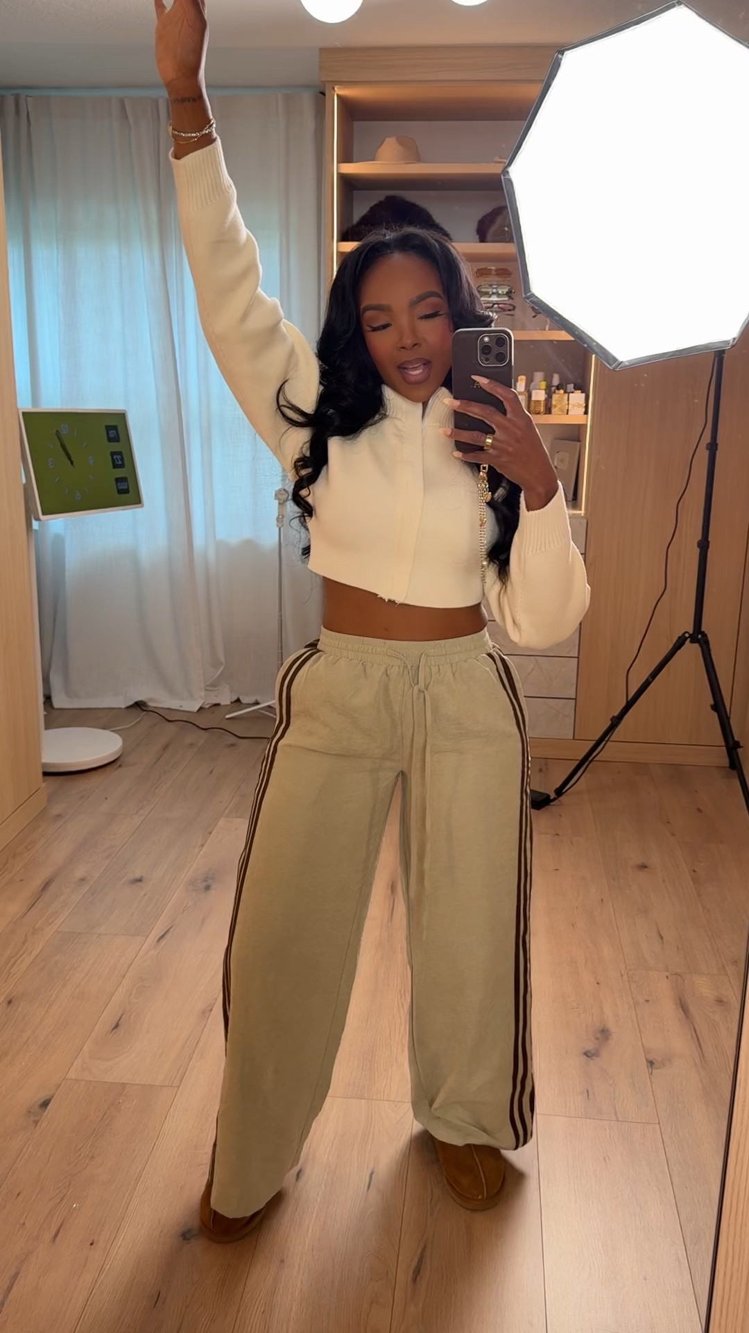 Scroll to shop this off-duty neutral set 🤍

This cozy cropped zip-up with relaxed track pants is the perfect mix of comfy and styled—ideal for errands, travel days, or casual everyday wear.

📏 Measurements: 5’4”, 140 lbs, 34D bust, 27” waist, 40” hips

Follow me on Instagram and YouTube @kirasfashionfinds