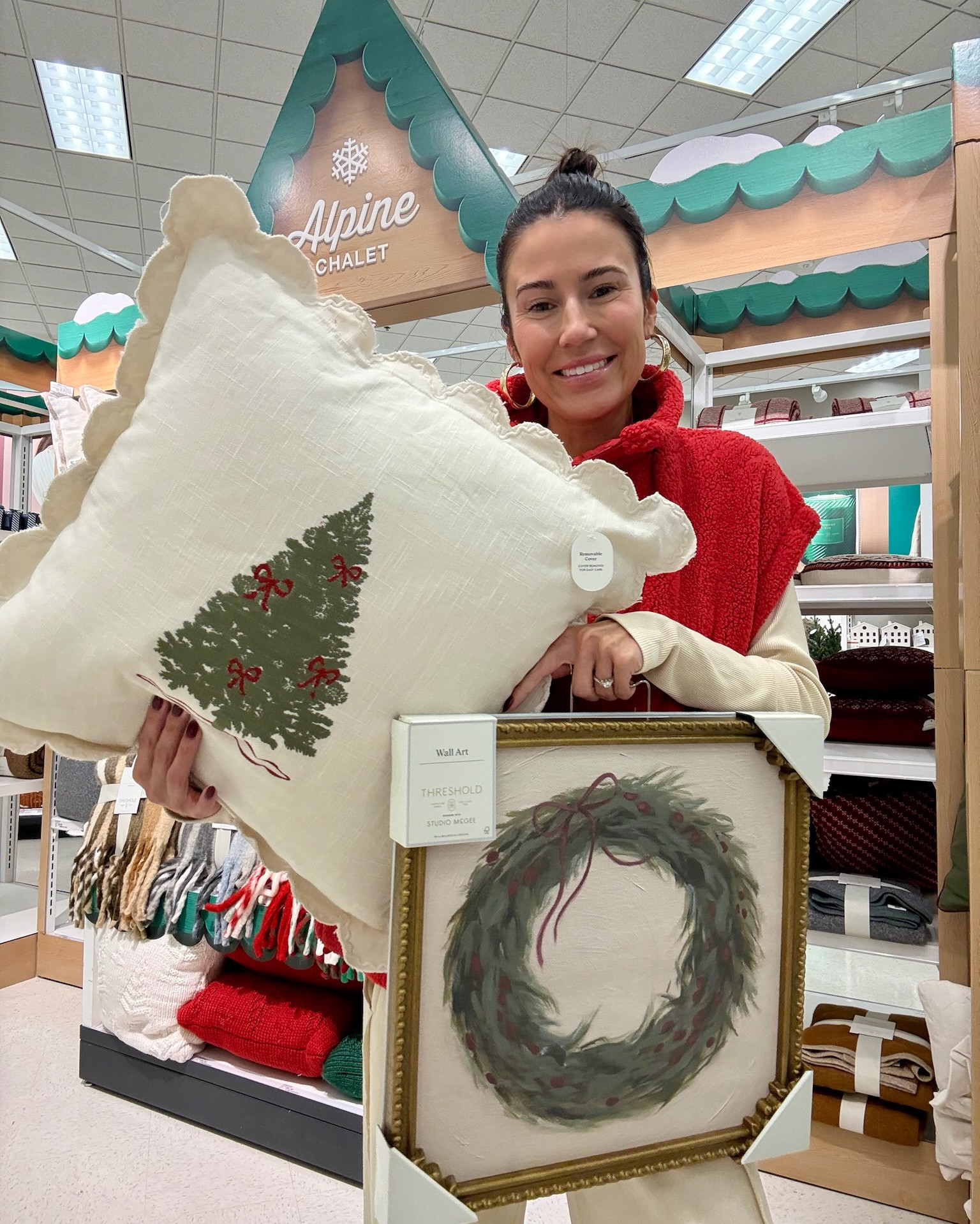 New Christmas finds from Target ♥️

Target home, Target finds, Target Christmas decor, Target Christmas ornaments, Christmas tree ornaments 

#LTKHoliday #LTKSeasonal #LTKHome