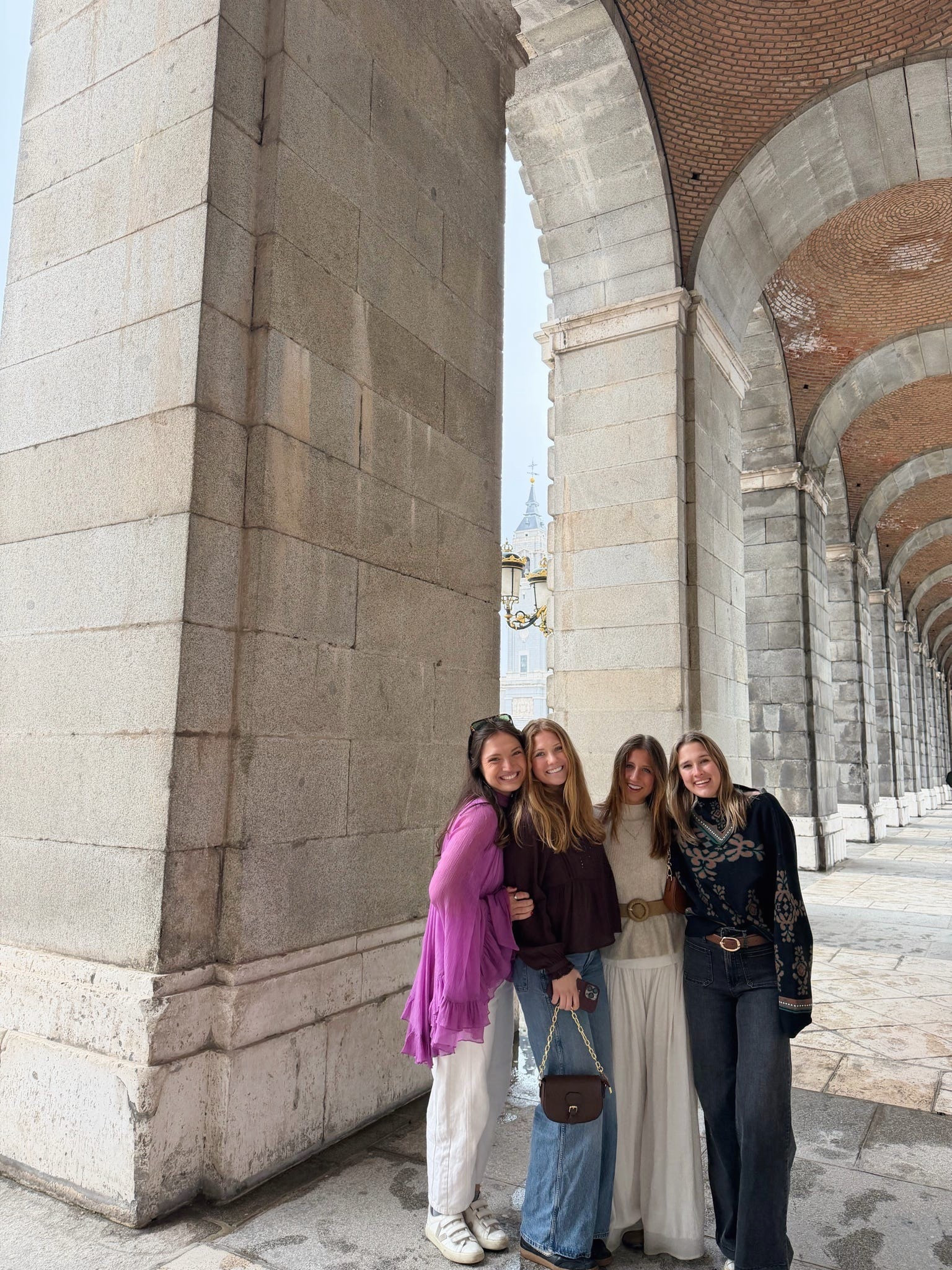 MADRID OOTD

TOP: Sheer Tie-Neck Ruffle Blouse Let Me Be

#LTKU #LTKTravel #LTKootd