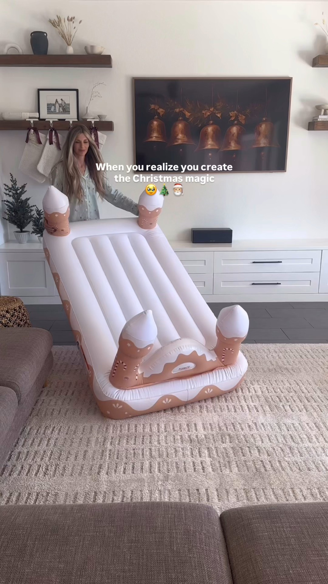 Christmas movie night 

#LTKmomlife #LTKdayinmylife #LTKHoliday