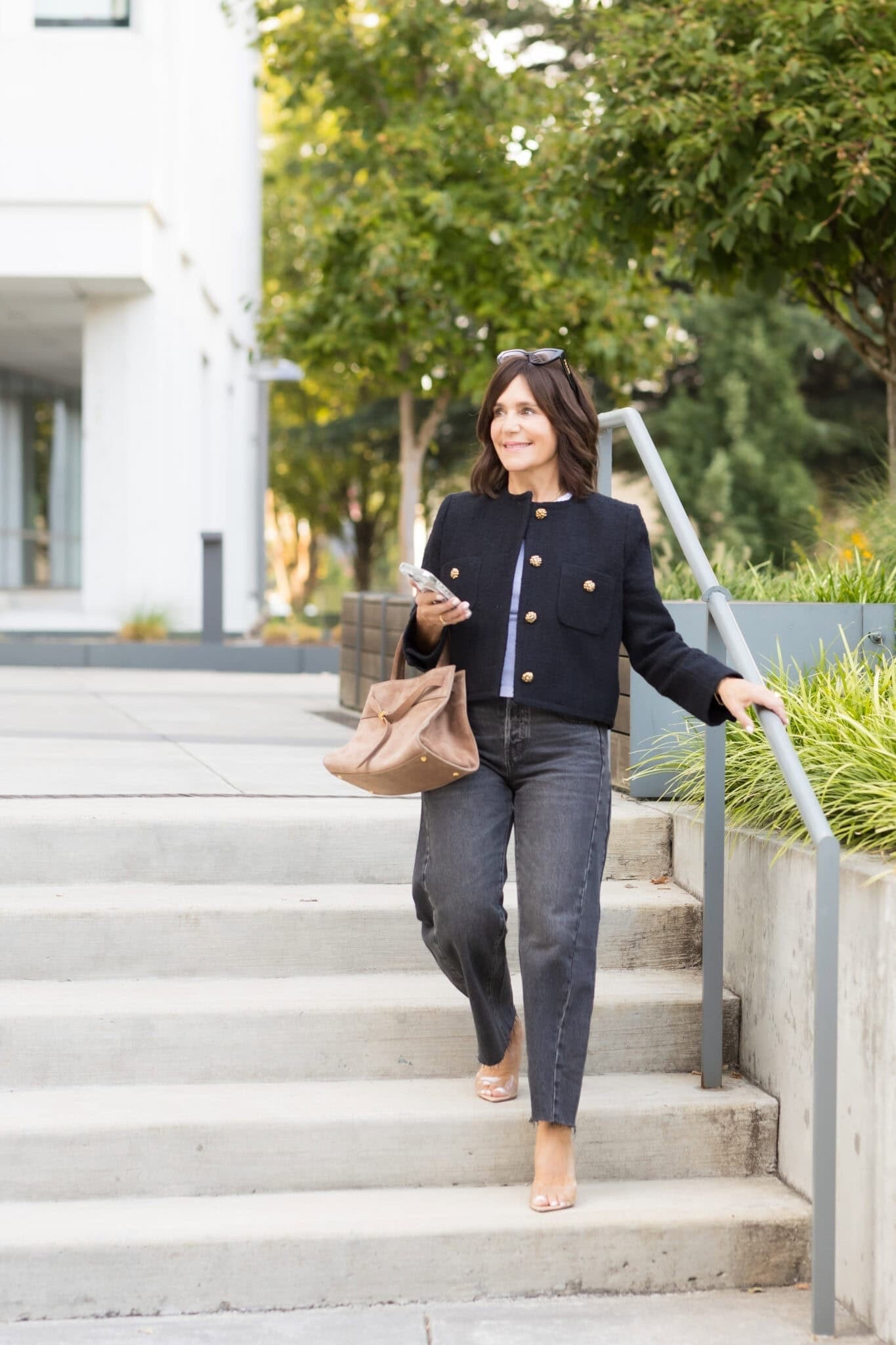 I put these items on pause, and I’m wearing these trends instead!

PAUSING: Heavy logo bags
WEARING: Simple sleek bags

Beautiful bags with modern shapes and minimal branding have been catching my eye lately. There’s something about them that feels more elevated, and they give your outfits that quiet-luxury look.

Linking all my favorite options below ❤️