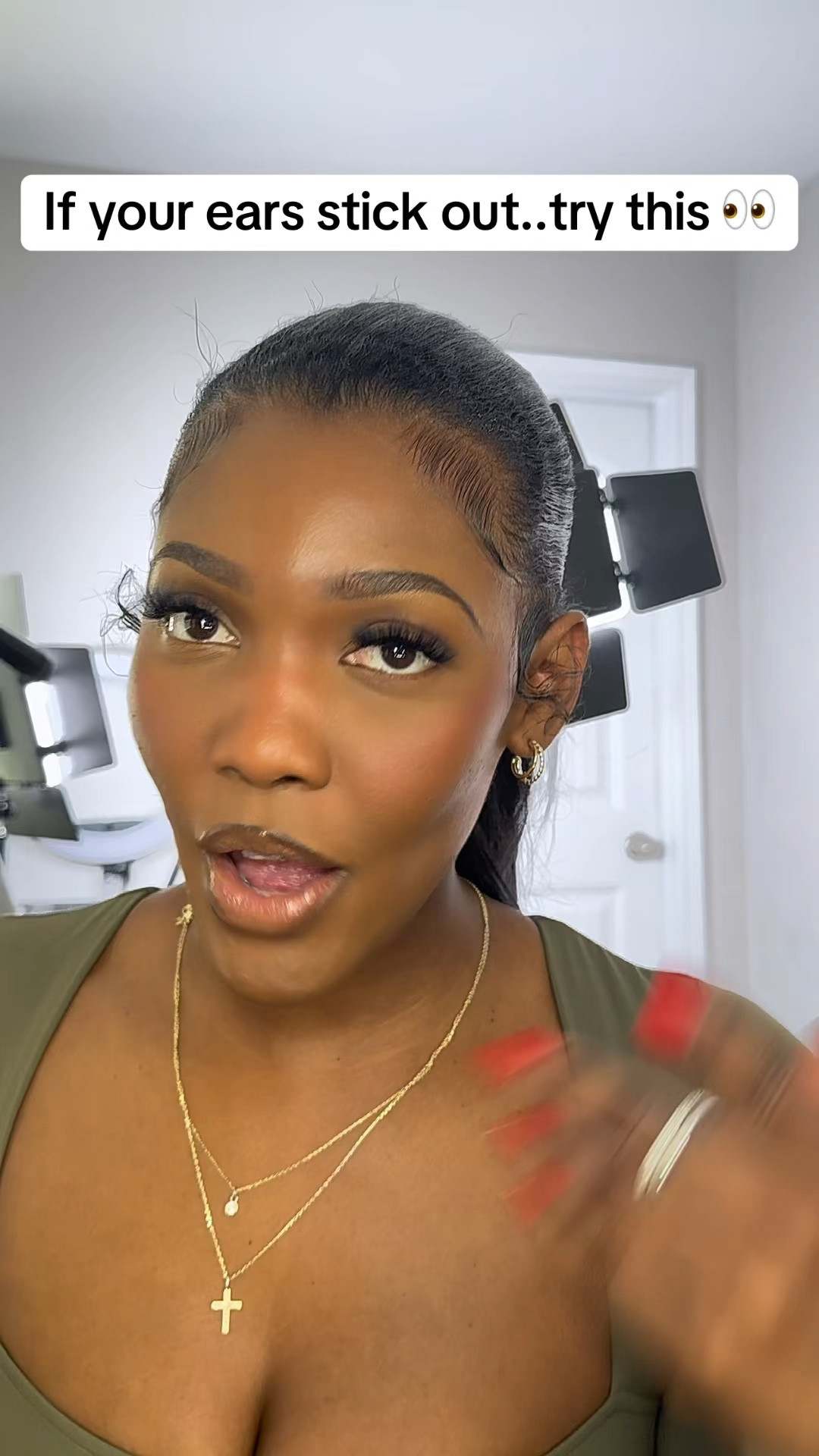Little beauty hack I didn’t know I needed 👀

This is called an “auto stick” and you place it behind your ear to help it lay flatter.

I only did one side so you can see the difference.

Super simple but makes a big change.

#BeautyHack #AmazonFinds #SelfCare #ConfidenceBoost #BeautyTips

#LTKBeauty #LTKselfcare #LTKmorningroutine