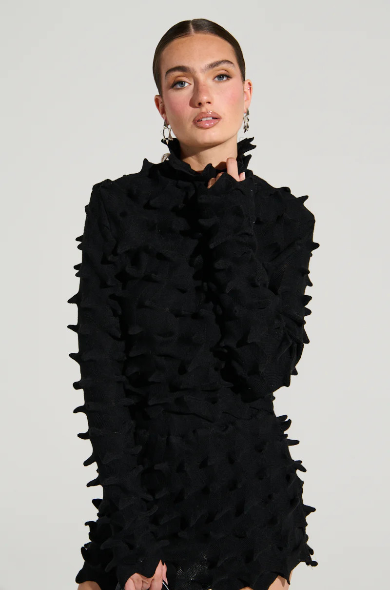 ABSTRACT ART TEXTURED KNIT LONG SLEEVE TOP | AKIRA