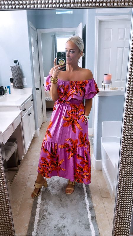 Walmart floral maxi dress - size small 

@walmartfashion
#walmartpartner
#walmartfashion

#LTKTravel #LTKMidsize #LTKStyleTip