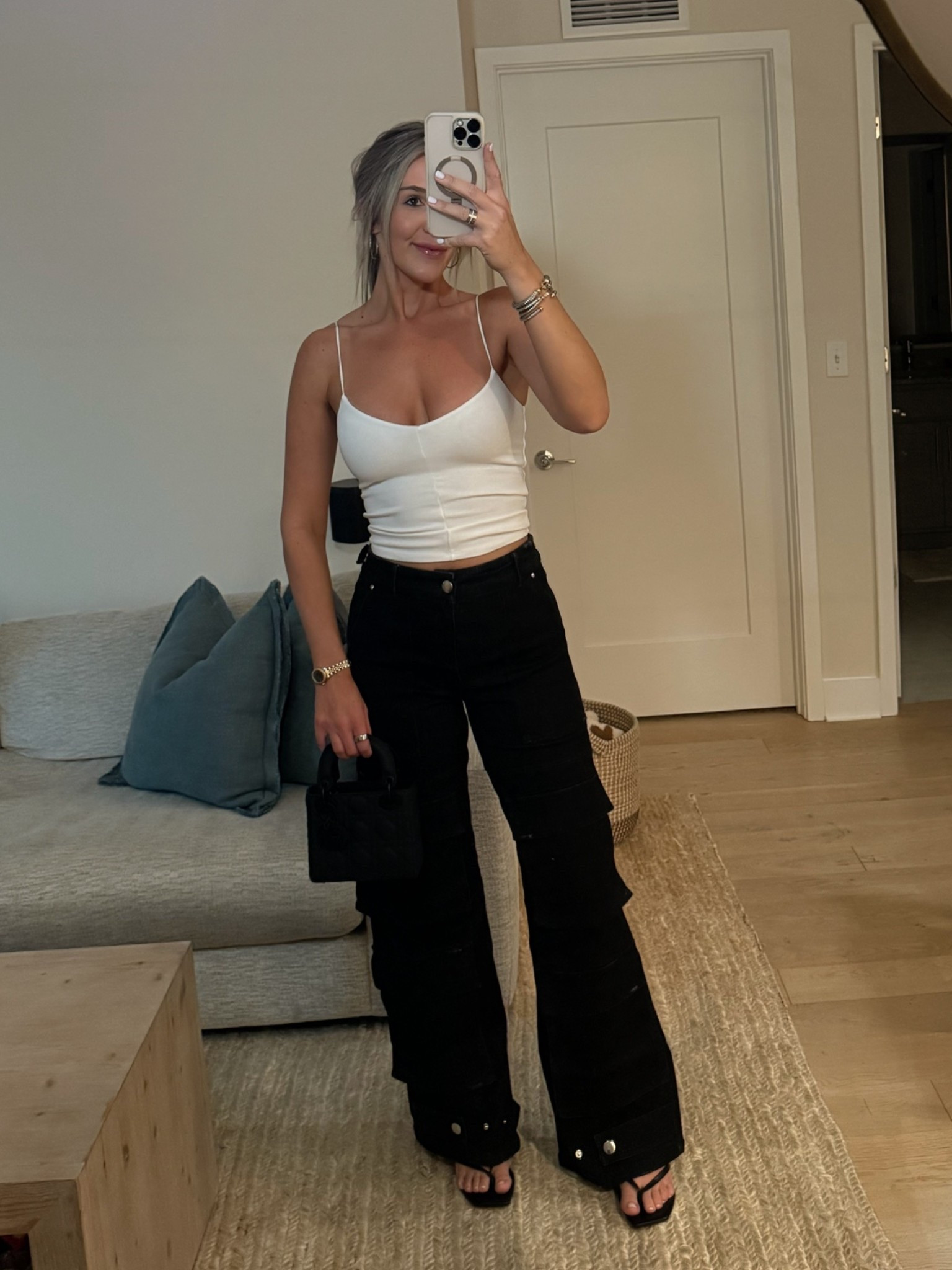 Tank, jeans & kitten heels 🖤

#LTKSeasonal #LTKFindsUnder100