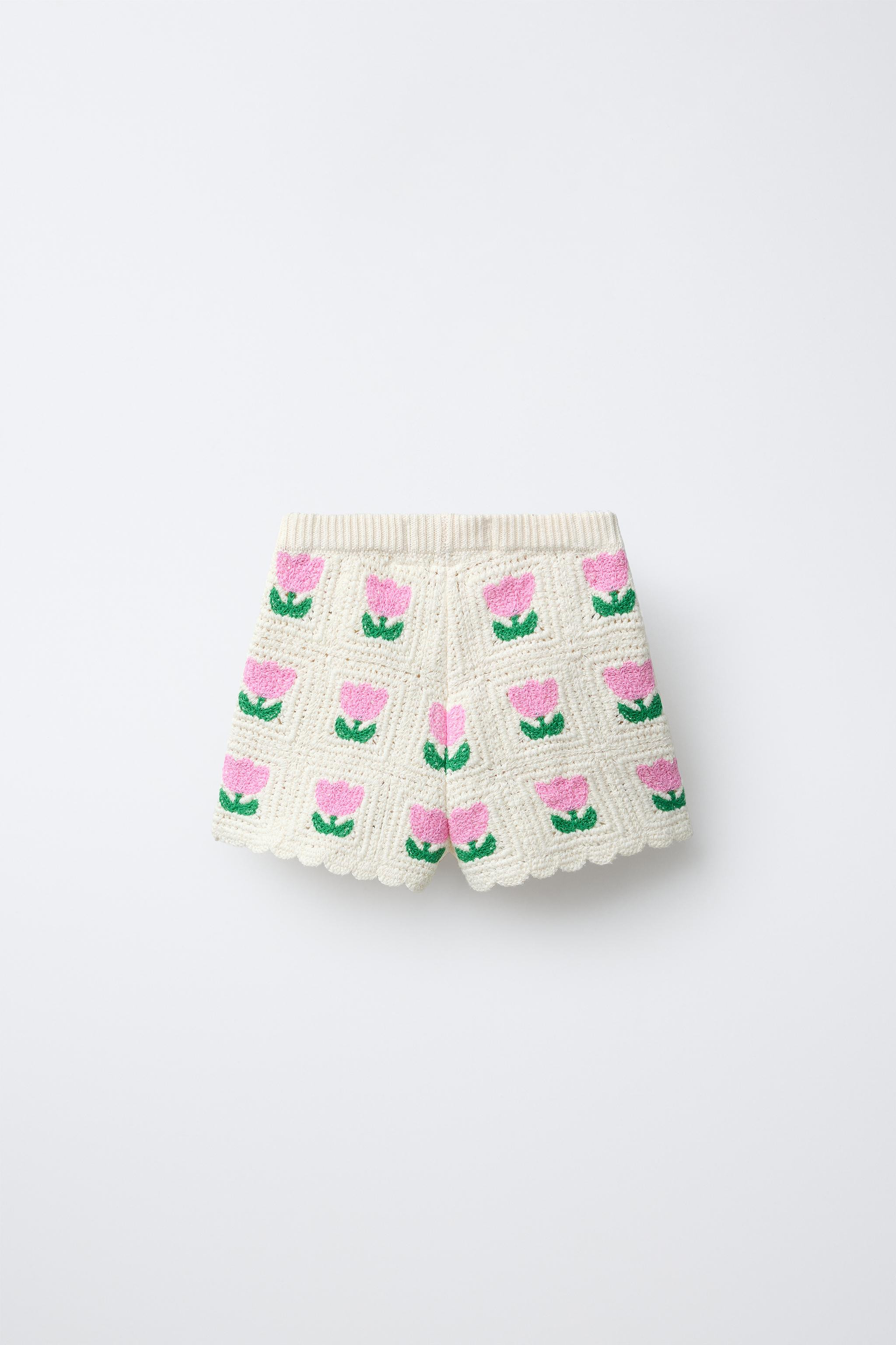 CROCHET KNIT SHORTS WITH FLOWERS | Zara US