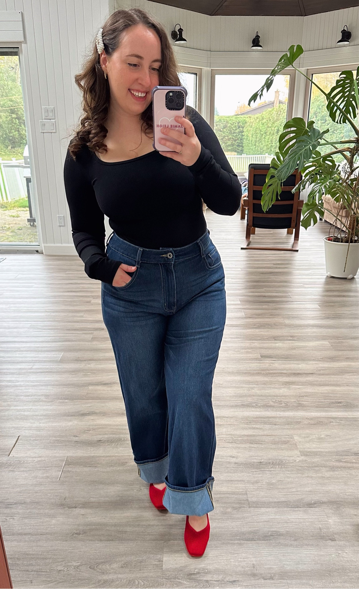Tried out the new SculptRib bodysuit from Knix and I was pleasantly surprised! It is a really nice thick ribbed material and feels great on. I loved it with some dark jeans and red ballet flats! As always you can use code jamieleighgagnon-tryknix to save 15% on your Knix order of $120+ 💕

#LTKSeasonal #LTKMidsize #LTKShoeCrush