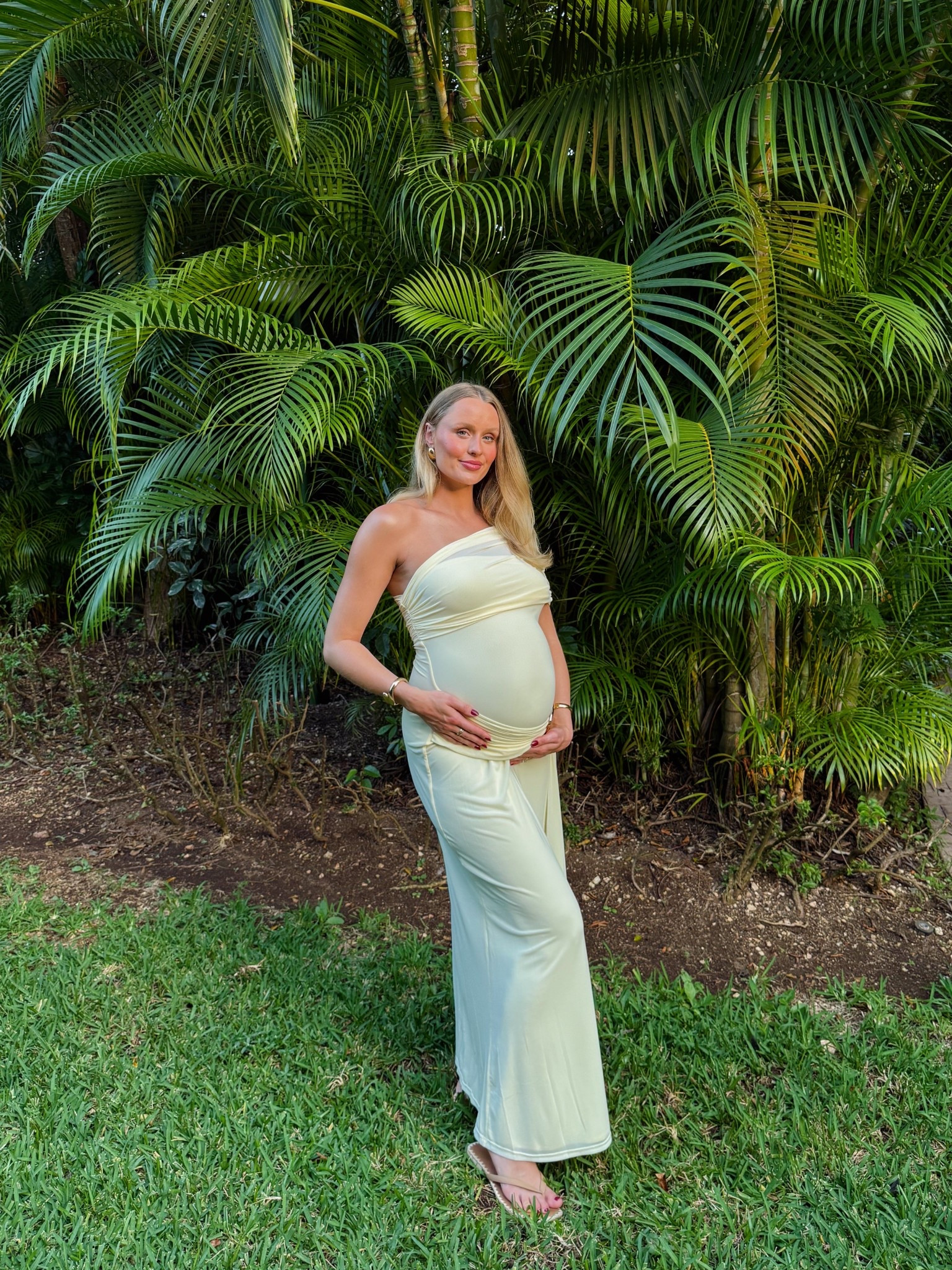 Another non maternity find with great stretch! So pretty with or without the bump ✨

#LTKTravel #LTKBump #LTKFindsUnder100