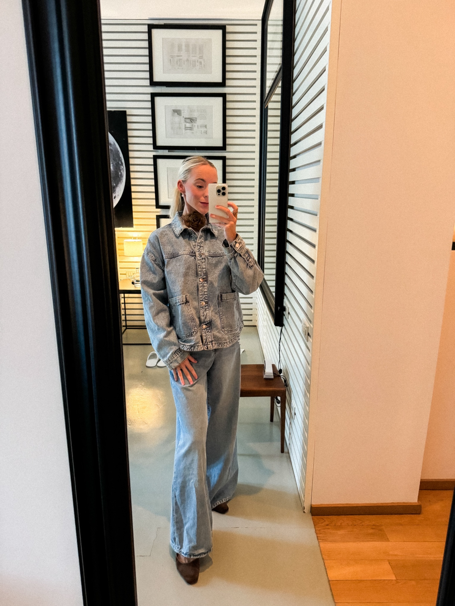 Day Three of Barcelona Bridal Market calls for the Canadian Tuxedo! 🩵

Jacket: ZARA
Jeans: ZARA
Shoes: ZARA
Flower: ZARA

#LTKstyletip #LTKworkwear #LTKeurope