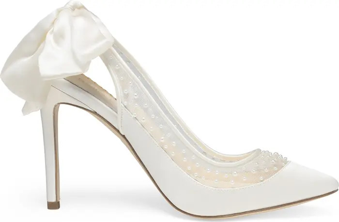 Gabrielle Pointed Toe Pump | Nordstrom