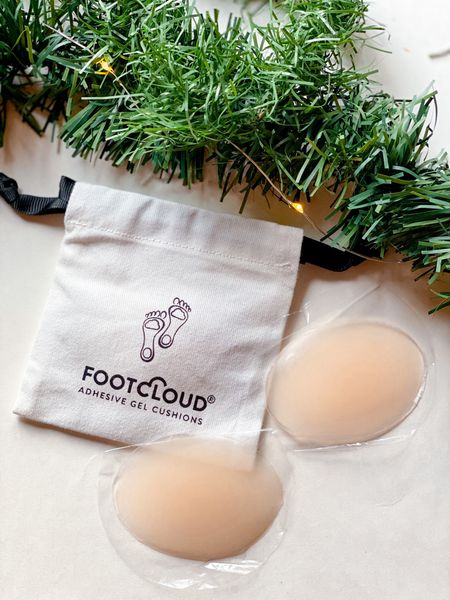 #ad I’m so excited to share the Foot Cloud adhesive gel cushions with you all! We all have that one pair of shoes that hurt our feet, for me it’s a pair of boots. These help so much! 