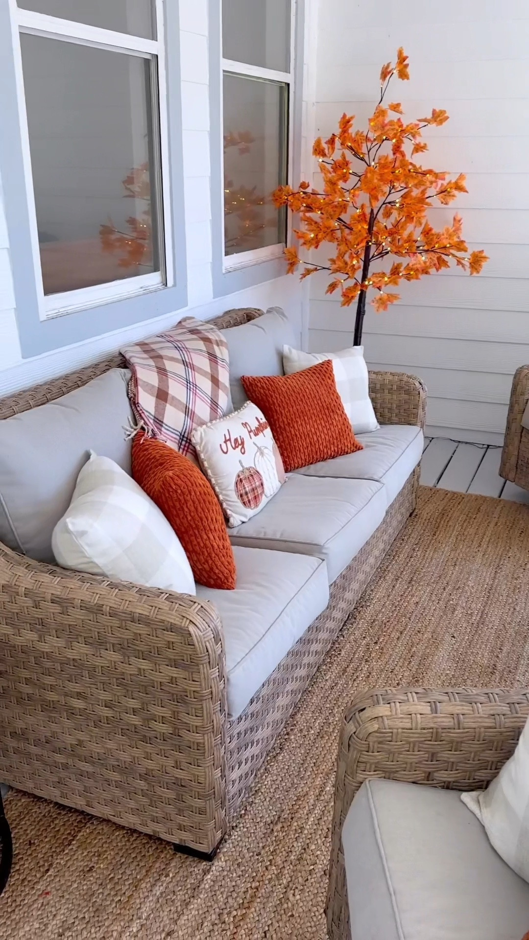 Fall porch decor Amazon home 







Fall decor 
Home decor 
Cozy home 
Throw pillows 
Outdoor rug 
Faux tree 
Throw blanket 


#LTKSeasonal #LTKFindsUnder50 #LTKHalloween