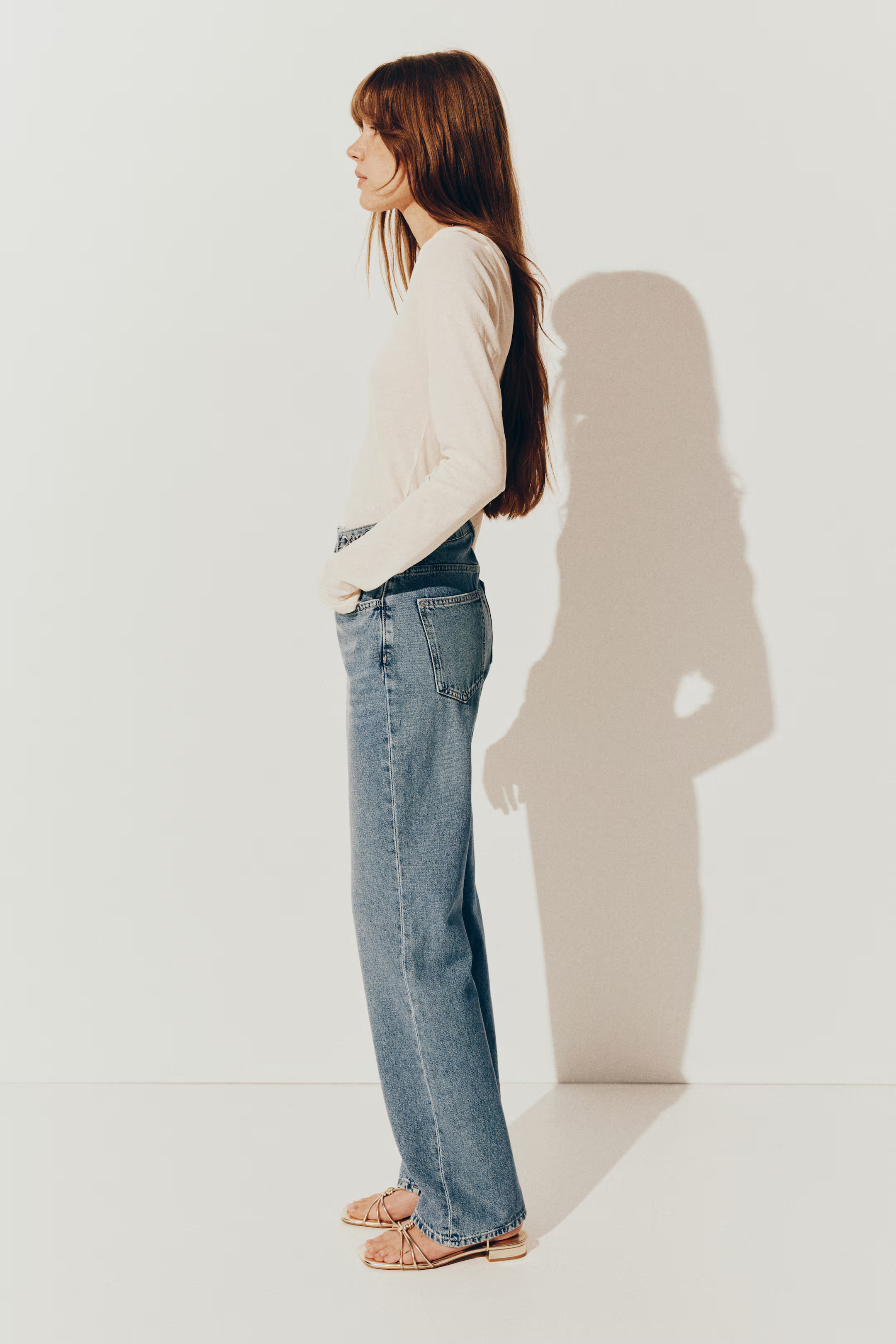 Straight Ultra High Jeans | H&M (UK, MY, IN, SG, PH, TW, HK)