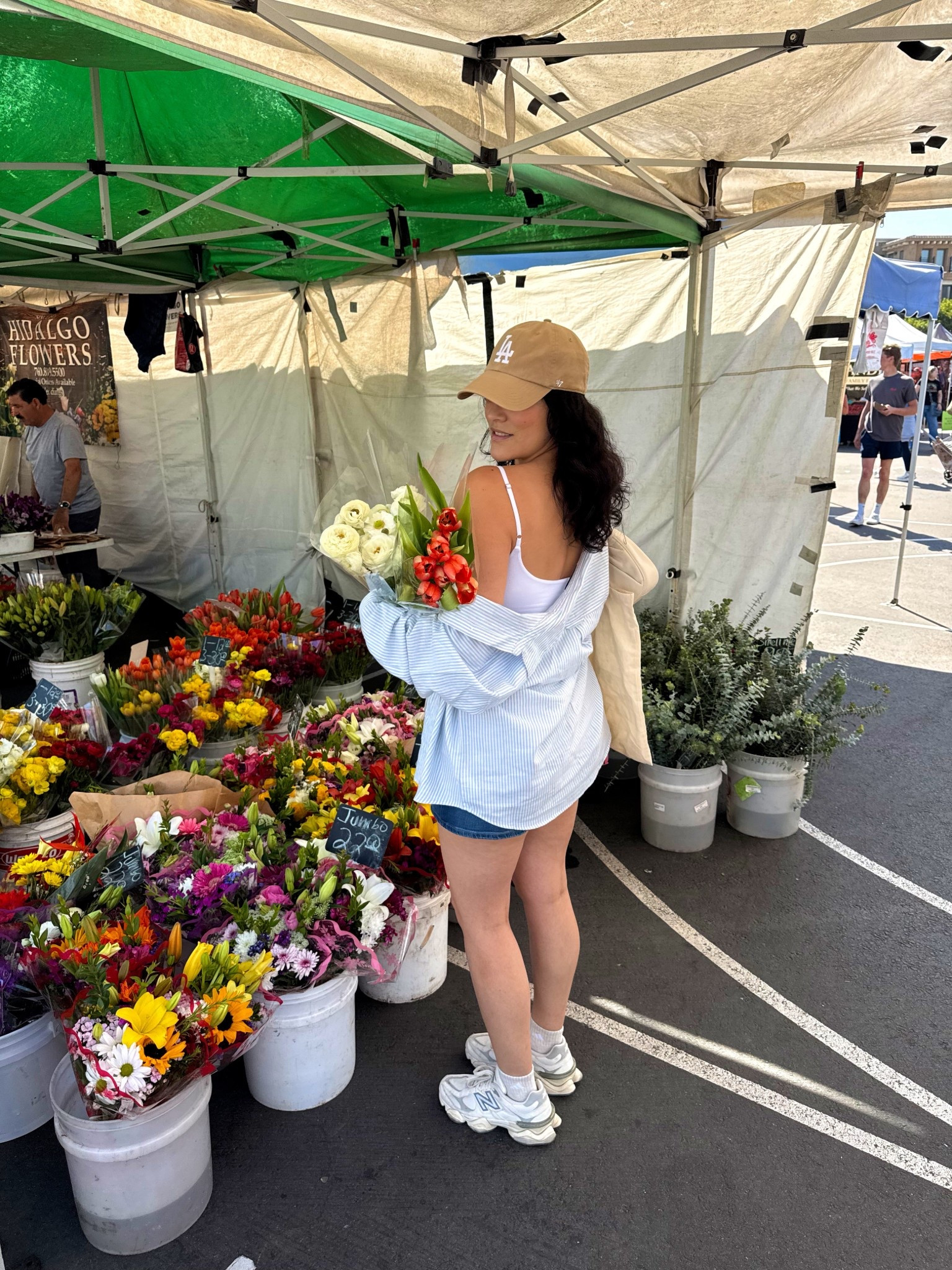 Everyday casual fit and I don’t have to wear a bra in this heat, say less!

Tank (built in bra) // M
Shorts // 10
Button up // M
Sneakers // 8

#LTKootd #LTKOver40