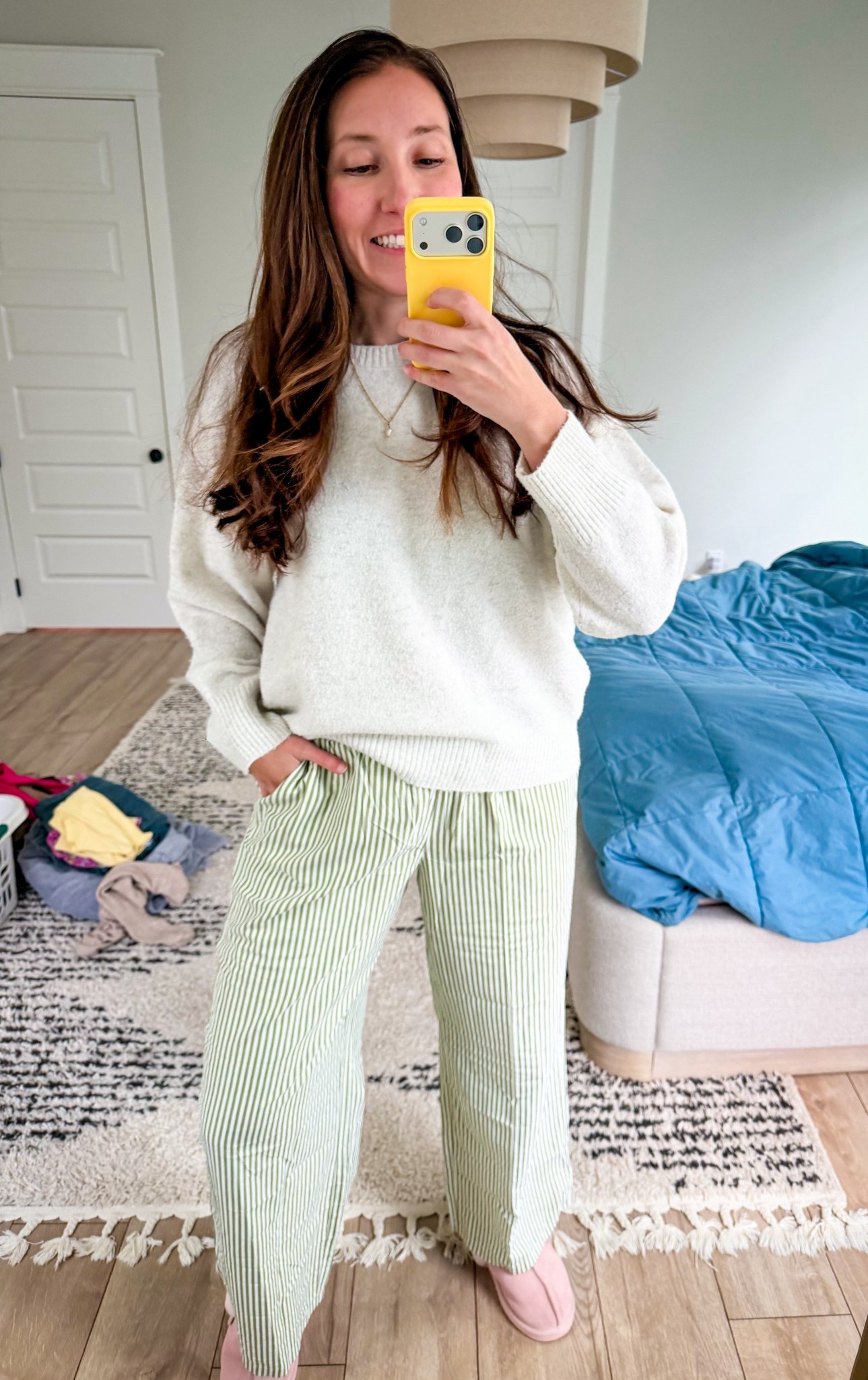 Mom style ootd today’s spring fit is an Amazon find mixed with an old navy staple, easy and comfy but still stylish enough to feel out together 

#LTKootd #LTKMidsize #LTKmomlife