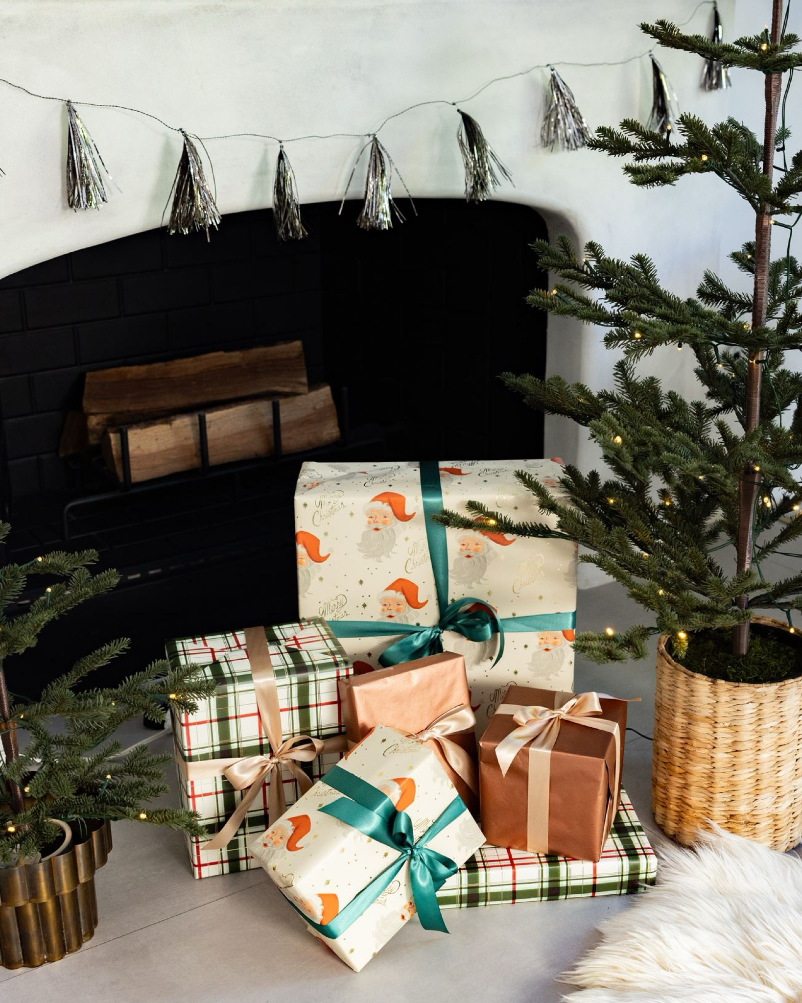 The Christmas wrapping paper I am using this year 

Rifle Paper Co. | Santa | wrapping paper | Christmas present inspo | paper source | Amazon 

#LTKSeasonal #LTKHoliday #LTKGiftGuide