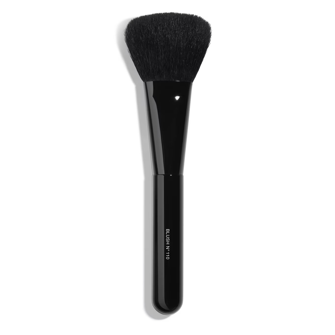 Blush Brush N°110 | Chanel, Inc. (US)