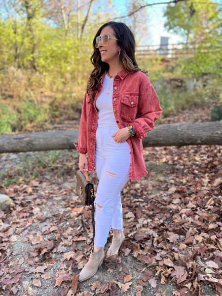 A shacket so good, you need to buy it twice…or thrice of you’re me 😉
Ladies, this denim shirt jacket is top quality and just released new colors!  $40 and oversized fit. Wearing a size SMALL 🍁🍂🌾🍂🍁


#LTKstyletip #LTKsalealert #LTKcurves