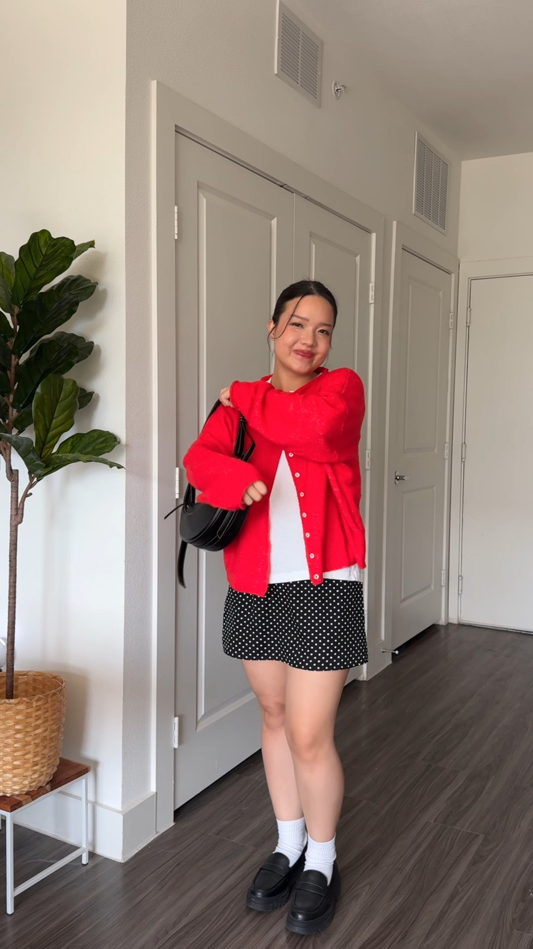 day 4 - ootd ❤️

sizing: 
white top - size M
skirt - size US 6
cardigan - size M

🏷️ fall outfit idea, fall sweater, fall cardigan, autumn fashion inspo, autumn style, polka dot mini skirt, red cardigan, red sweater, pinterest fall outfit inspo


#LTKFindsUnder50 #LTKStyleTip #LTKVideo