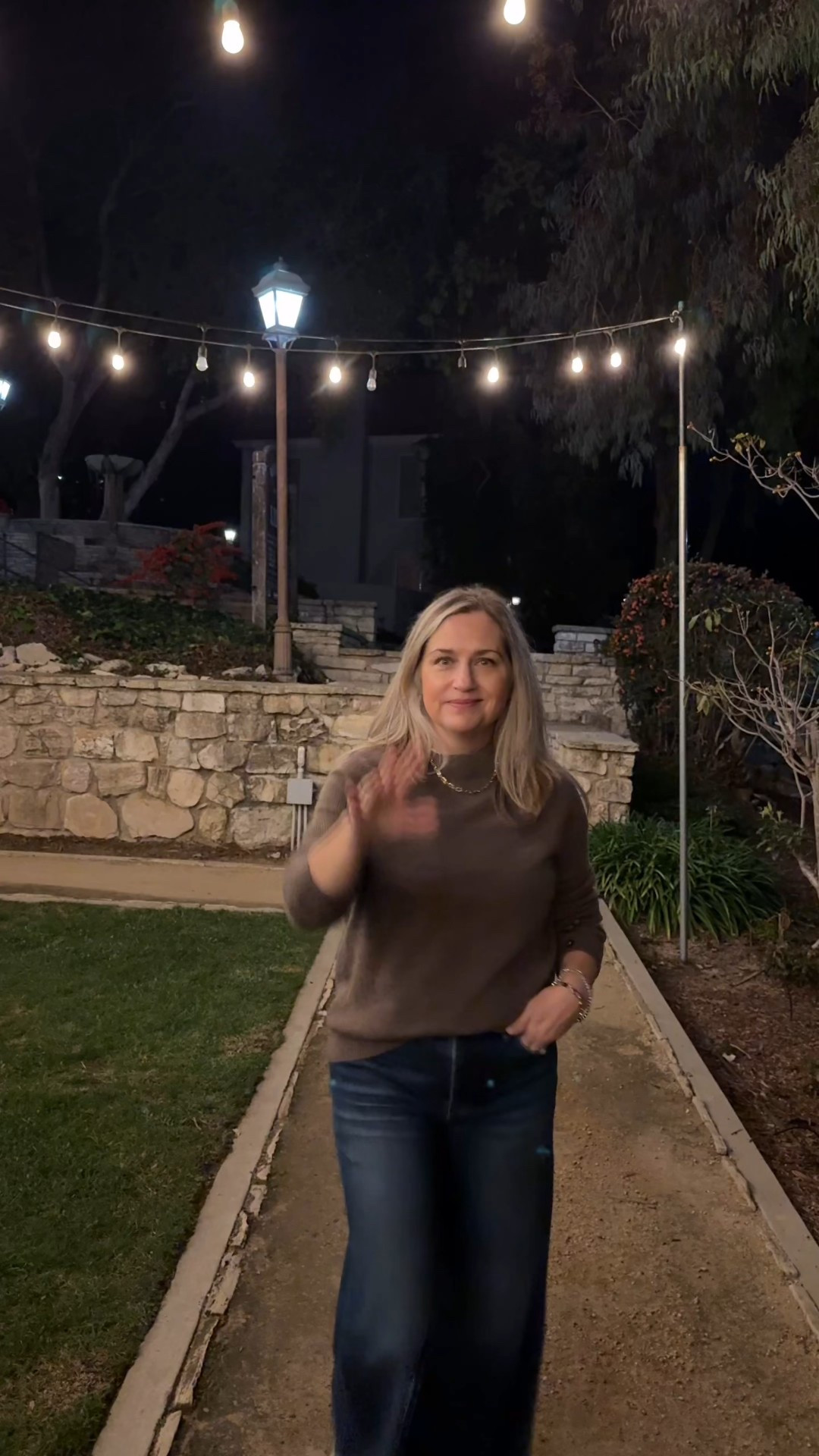 Casual dinner out before the kids come home! 

#LTKHoliday #LTKdayinmylife #LTKootd