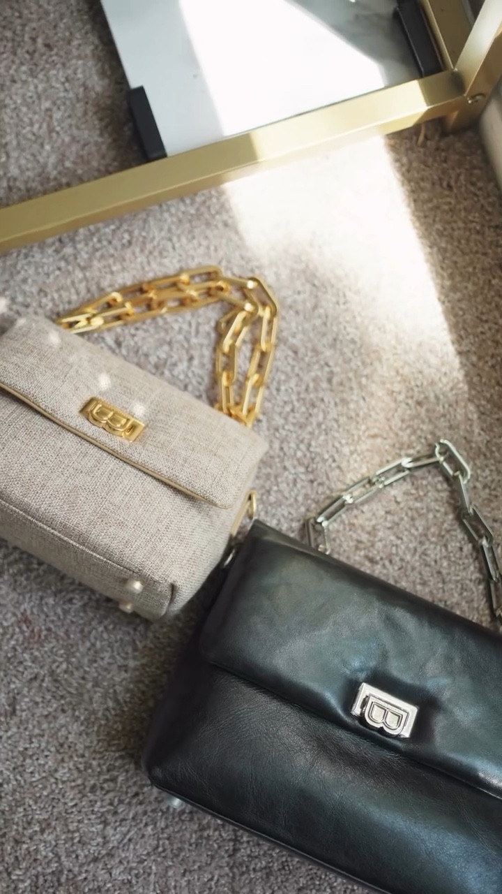 Brandon Blackwood said 50% off everything.. and I ran. I’m in a place where everything I bring into my life reflects who I am right now and these two bags from @brandonblackwoodnyc understood the assignment.

🤎Yuta Bag in Beige Linen : fun texture, structured, neutral
🖤 Lisa Shoulder Bag in Black : timeless, minimal, powerful

They’re not loud, but they make a statement. The kind of statement you don’t have to say out loud. Versatile enough to fit into any room for any occasion. I’m in love 🥰