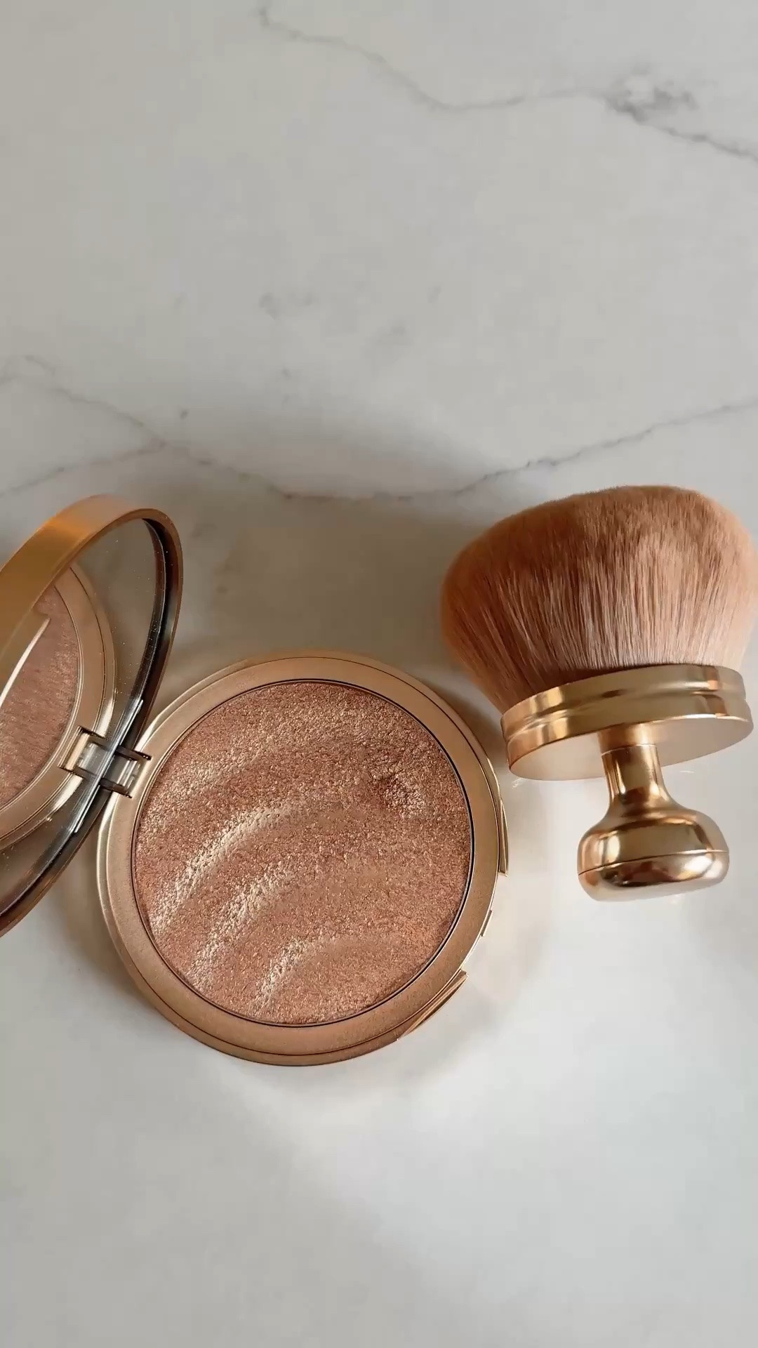 Illuminating sunscreen powder with SPF in it!!! 🤍😍

#LTKSeasonal #LTKBeauty #LTKgrwm