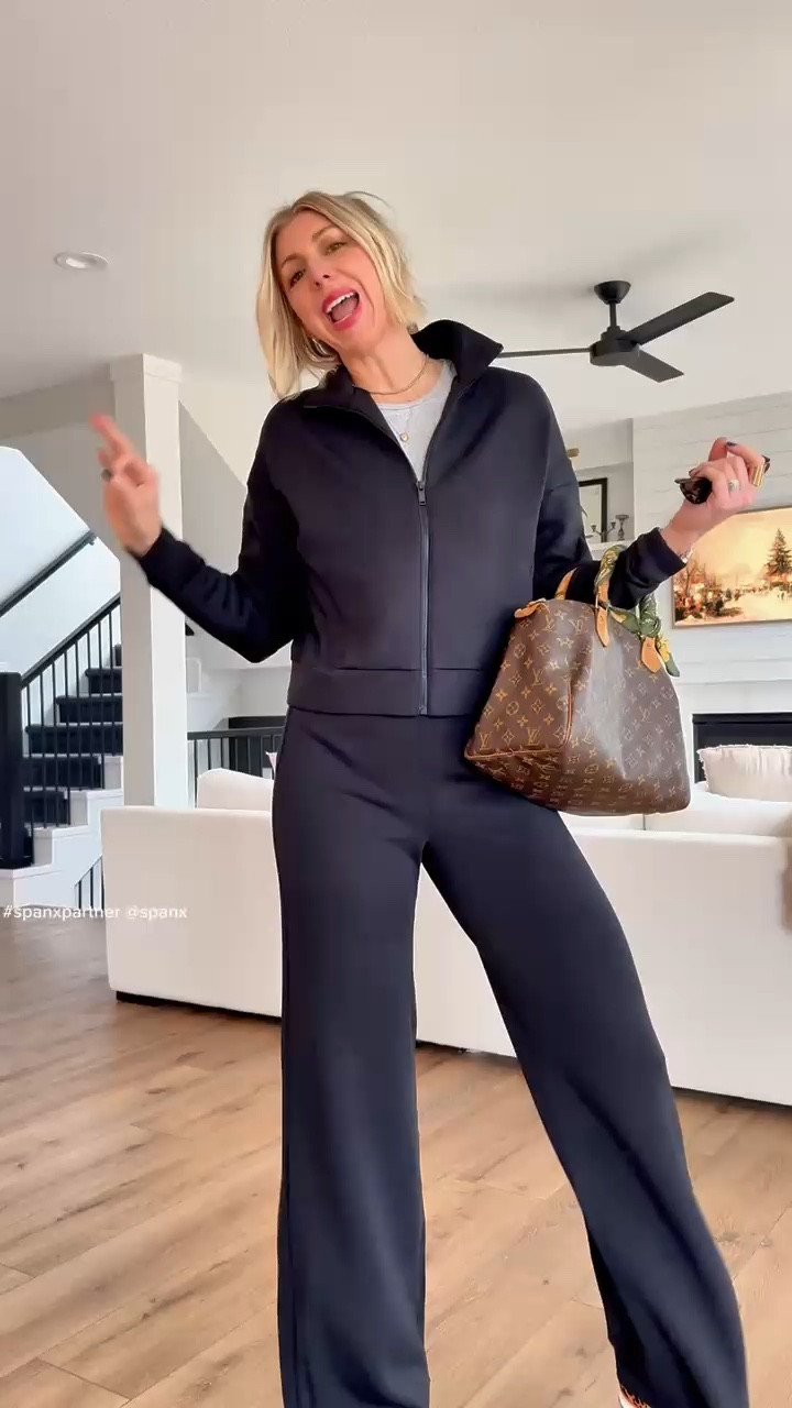 My go to Spanx set I throw on for errands and weekend activities!

#LTKSpringSale #LTKootd #LTKmomlife