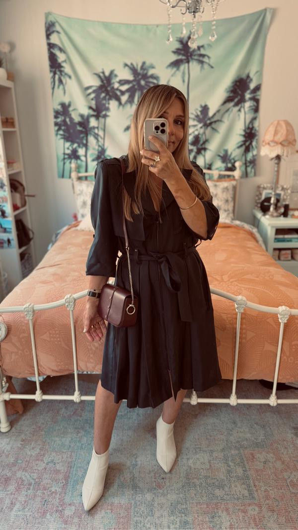 Navy Looks

#LTKOver40 #LTKPetite #LTKootd