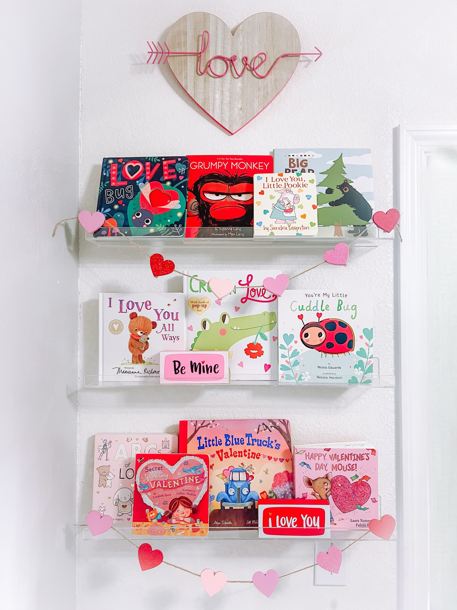 Valentine’s Day bookshelf for babies and toddlers. Rounded up all our Valentine’s Day books!

#LTKfamily #LTKkids #LTKbaby