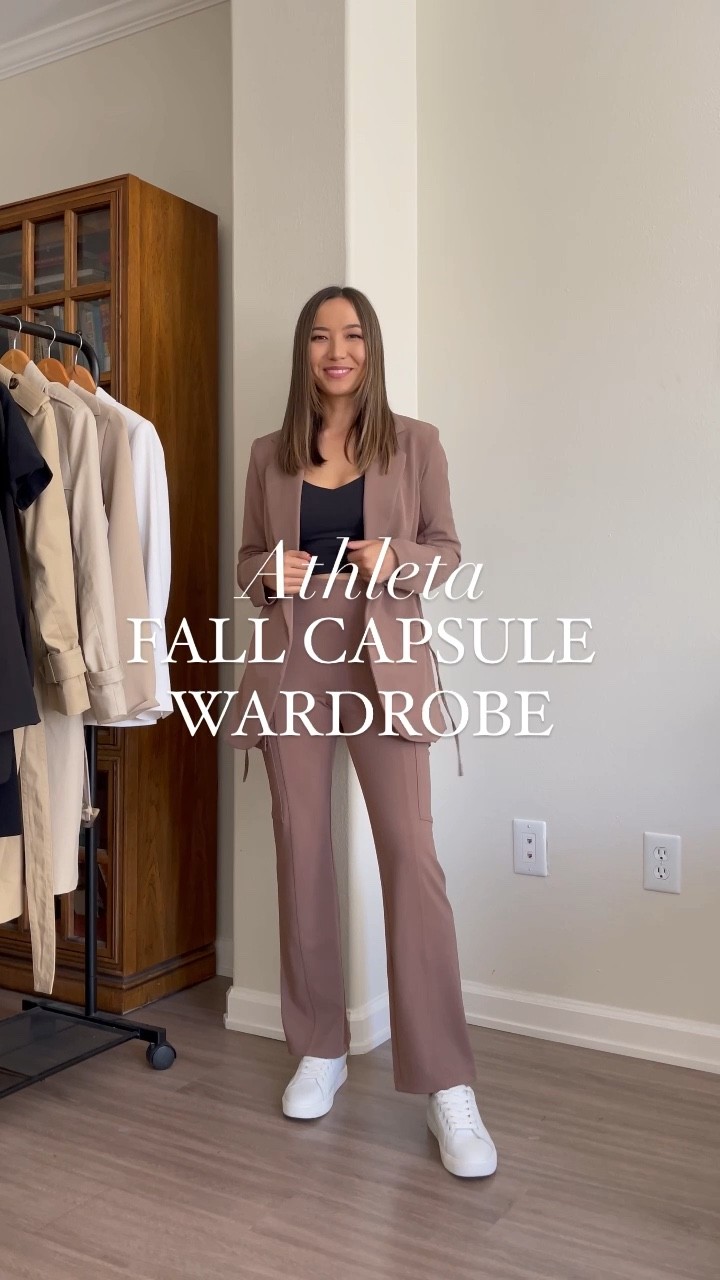 Athleta fall capsule 
Wearing xs petite in leggings 
Dress xs petite - small regular might have been better - dress runs small 
Xs regular in everything else
